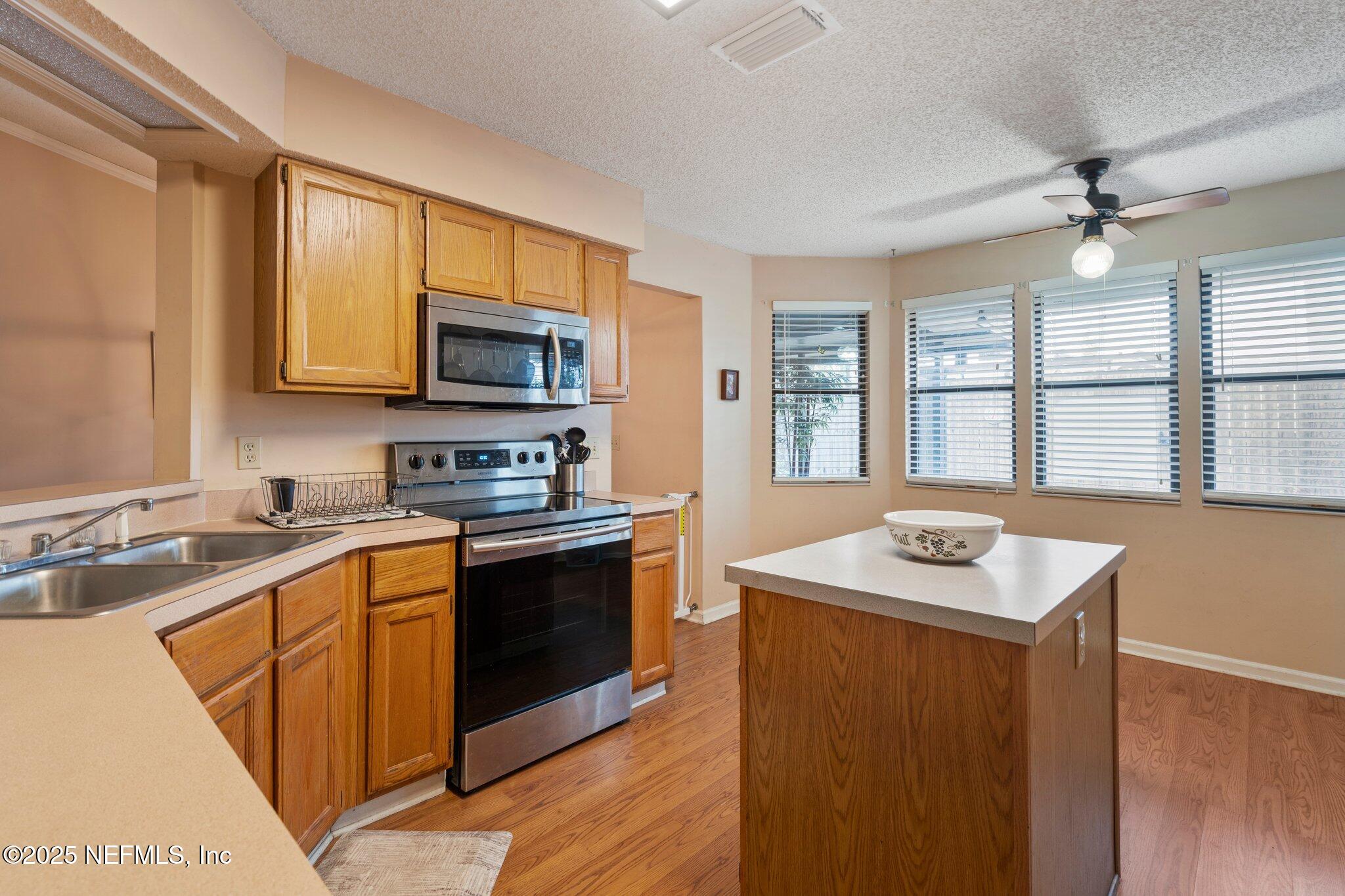 2060 WAX MYRTLE Court