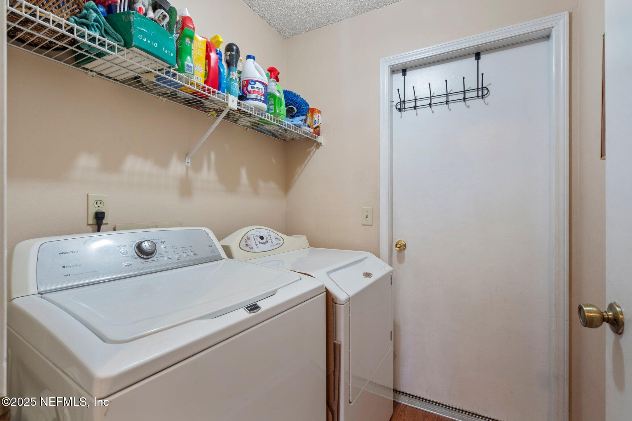 2060 WAX MYRTLE Court