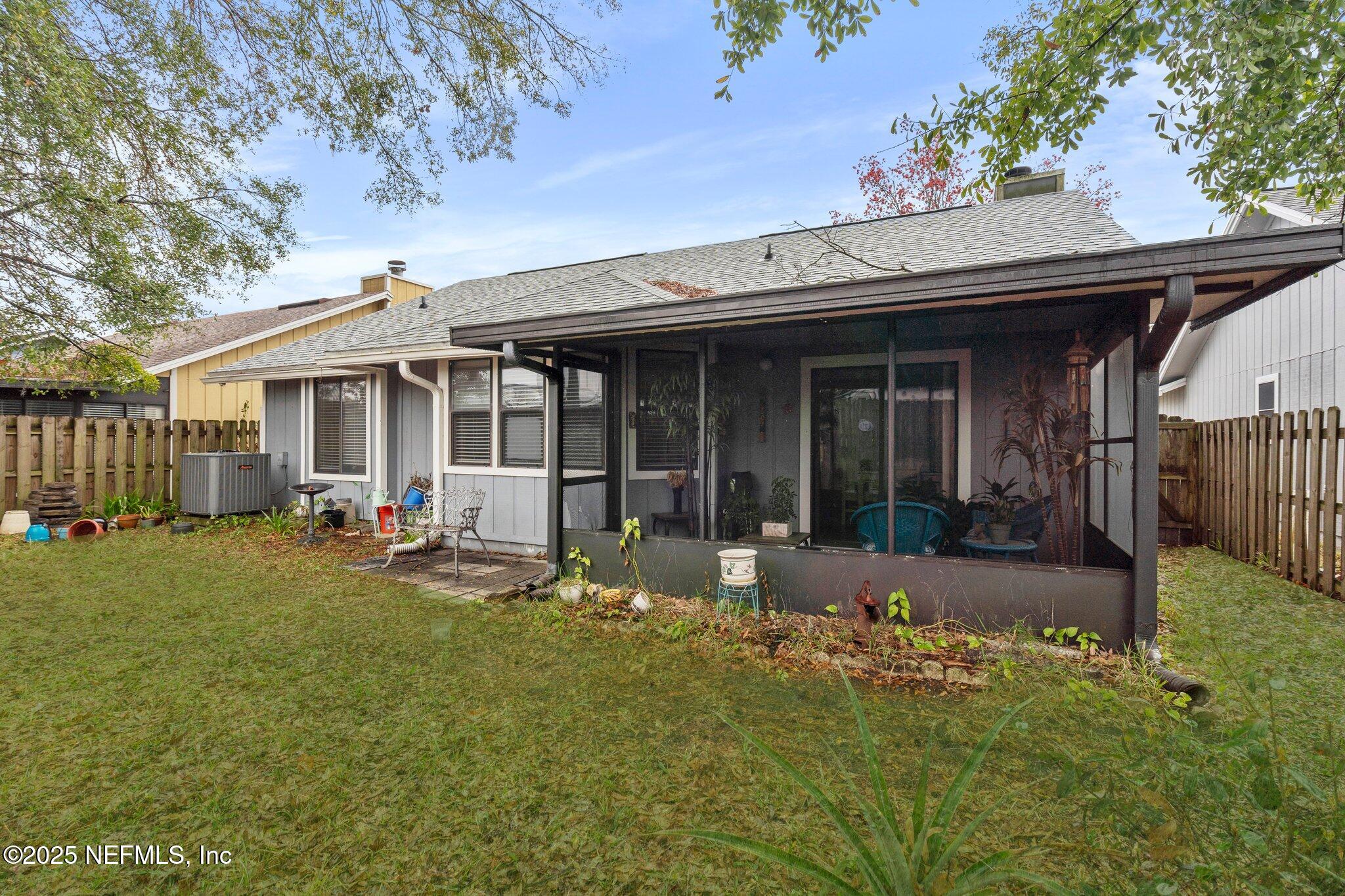 2060 WAX MYRTLE Court