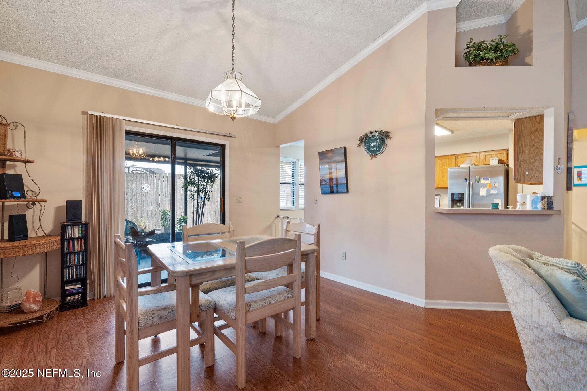 2060 WAX MYRTLE Court