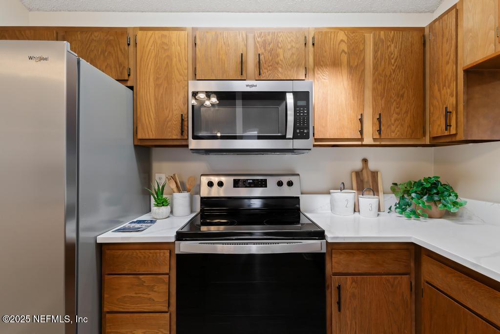 3857 SANTA FE Street E