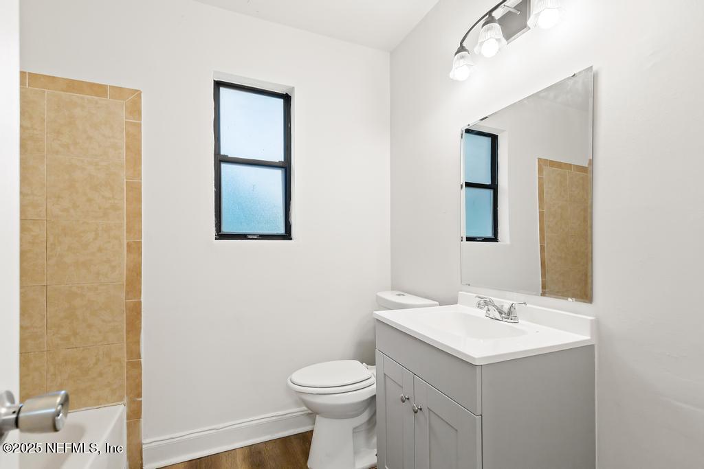 10252 ELMHURST Drive