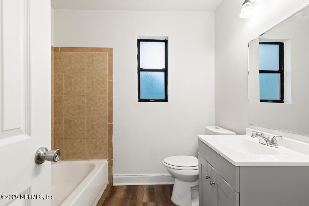 10252 ELMHURST Drive