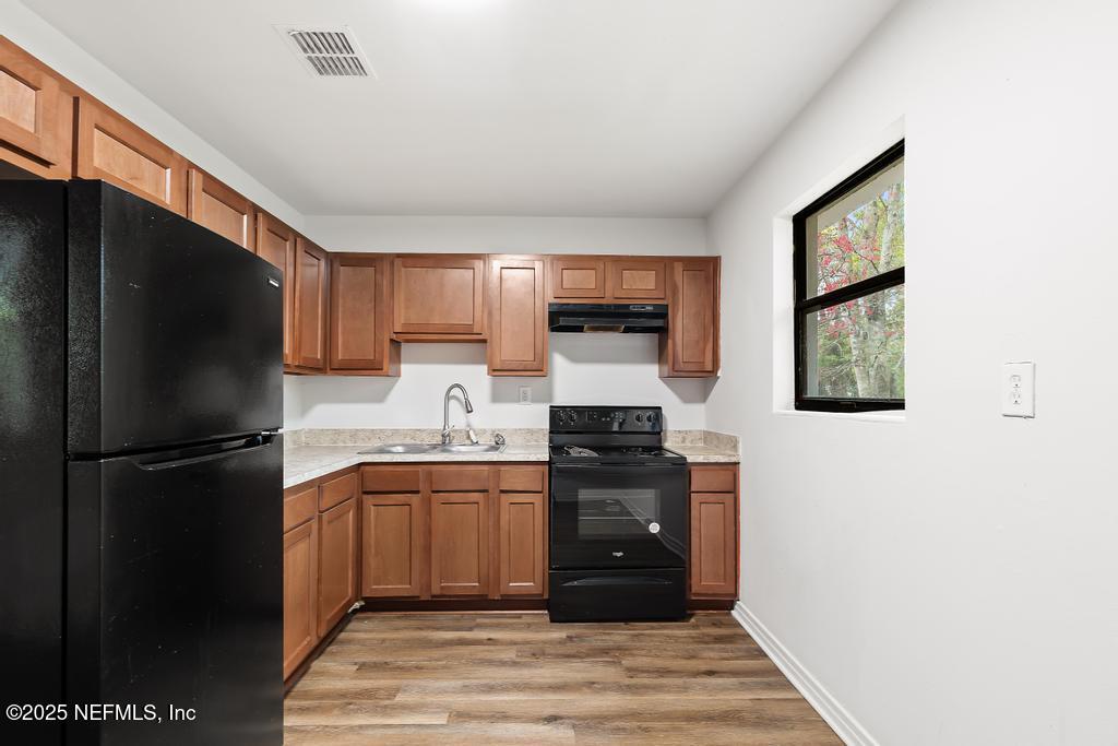 10252 ELMHURST Drive