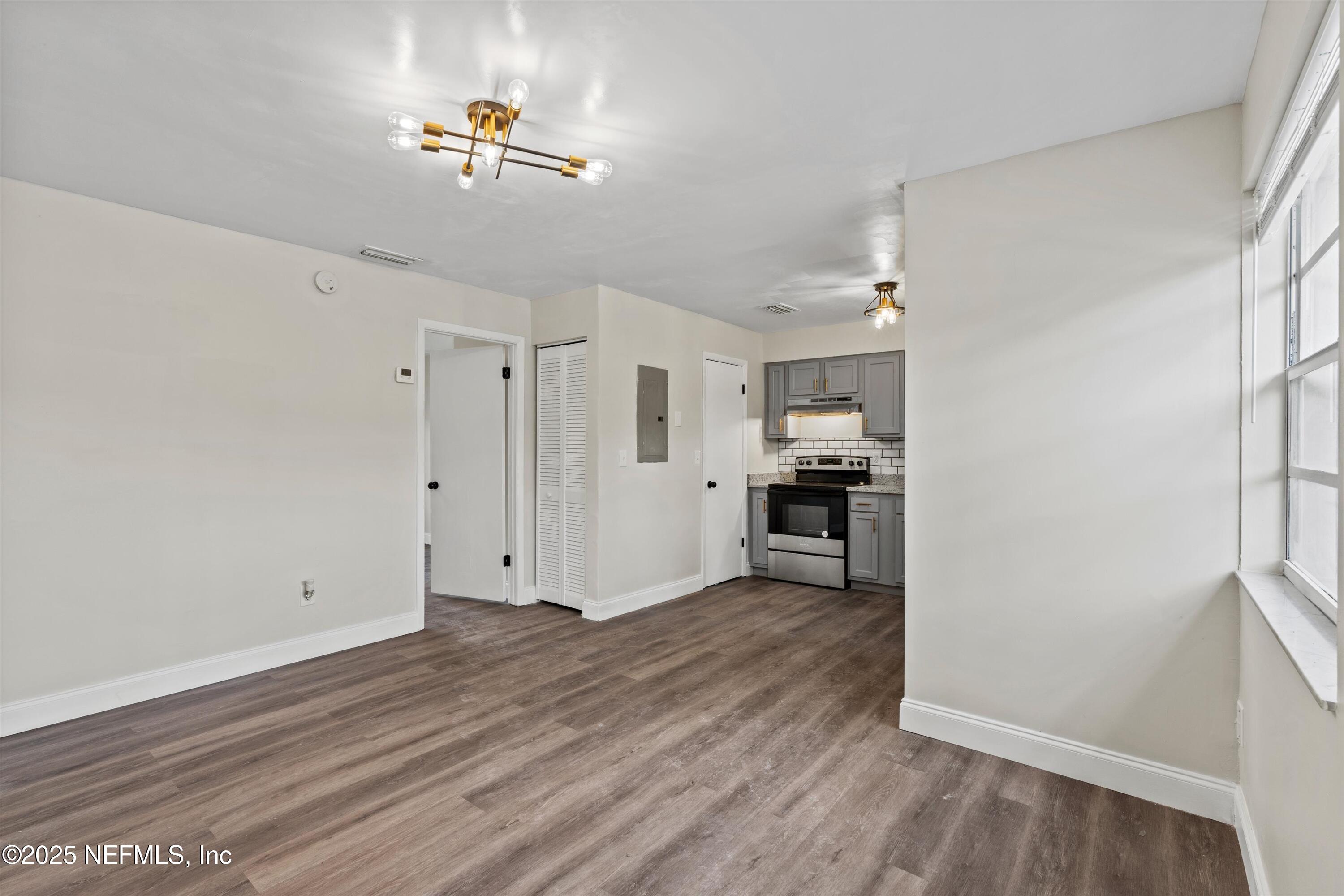 3329 MAYFLOWER Street, 3329-1