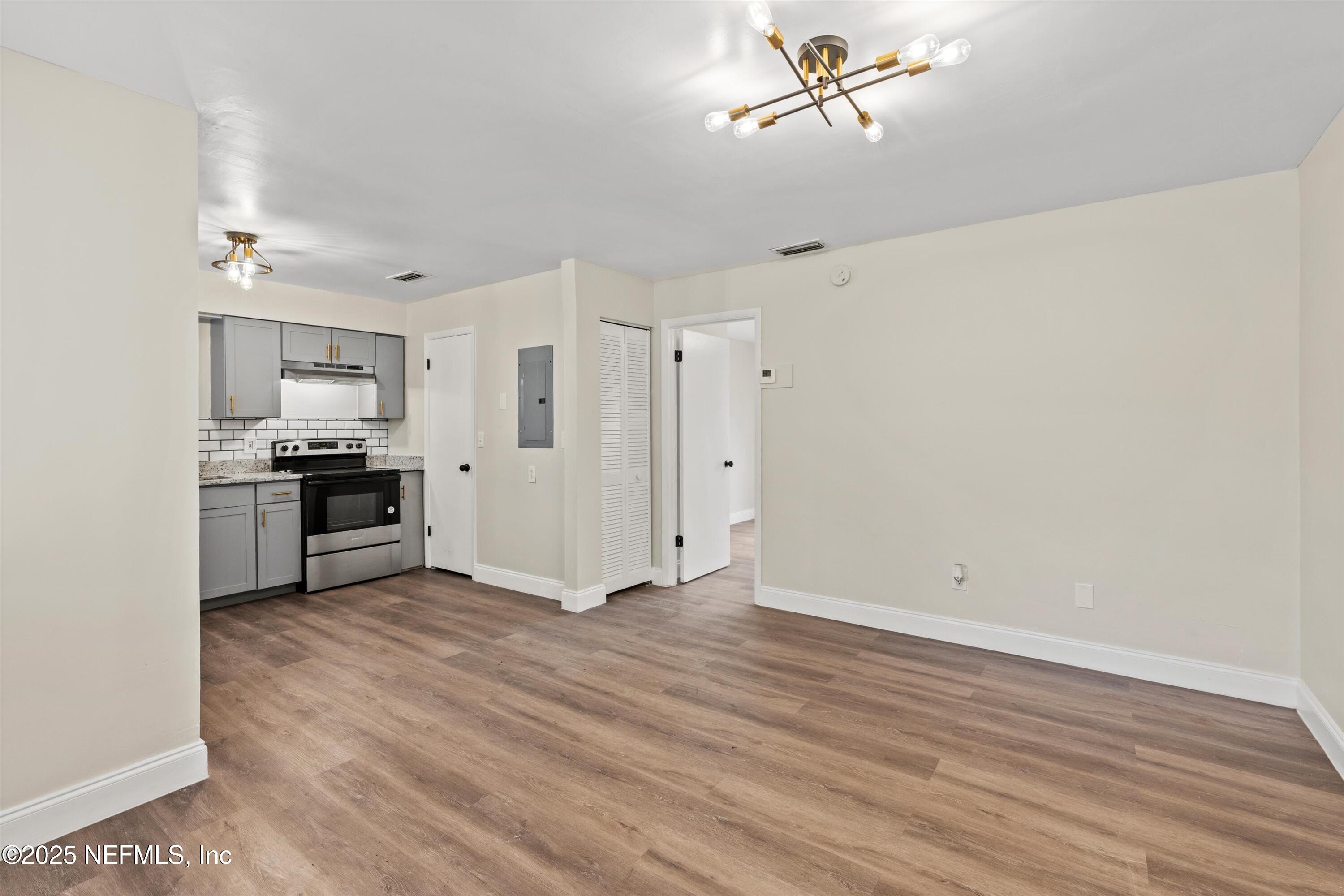 3329 MAYFLOWER Street, 3335-1