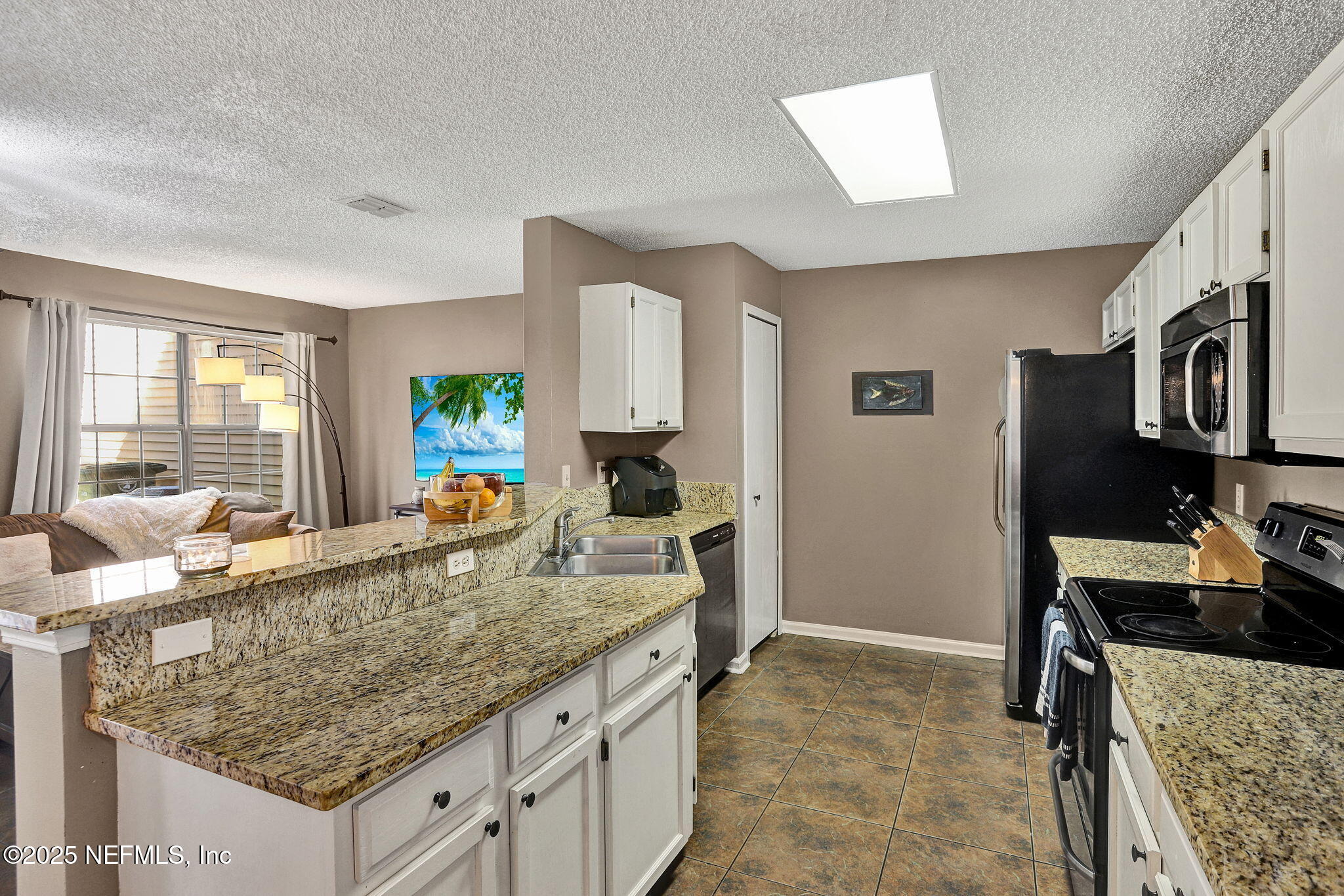 3075 FALCONER Drive
