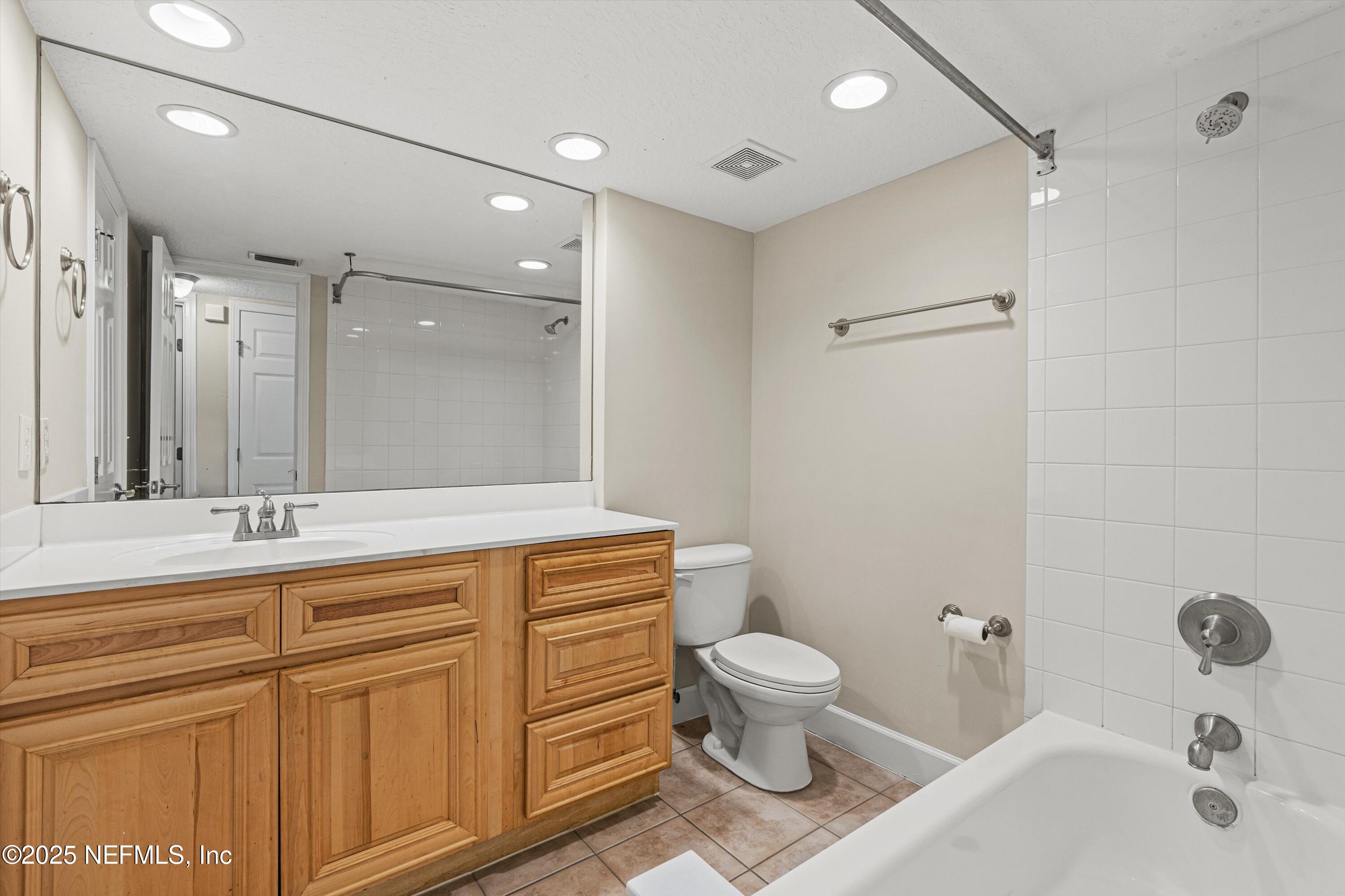 3434 BLANDING Boulevard, 206