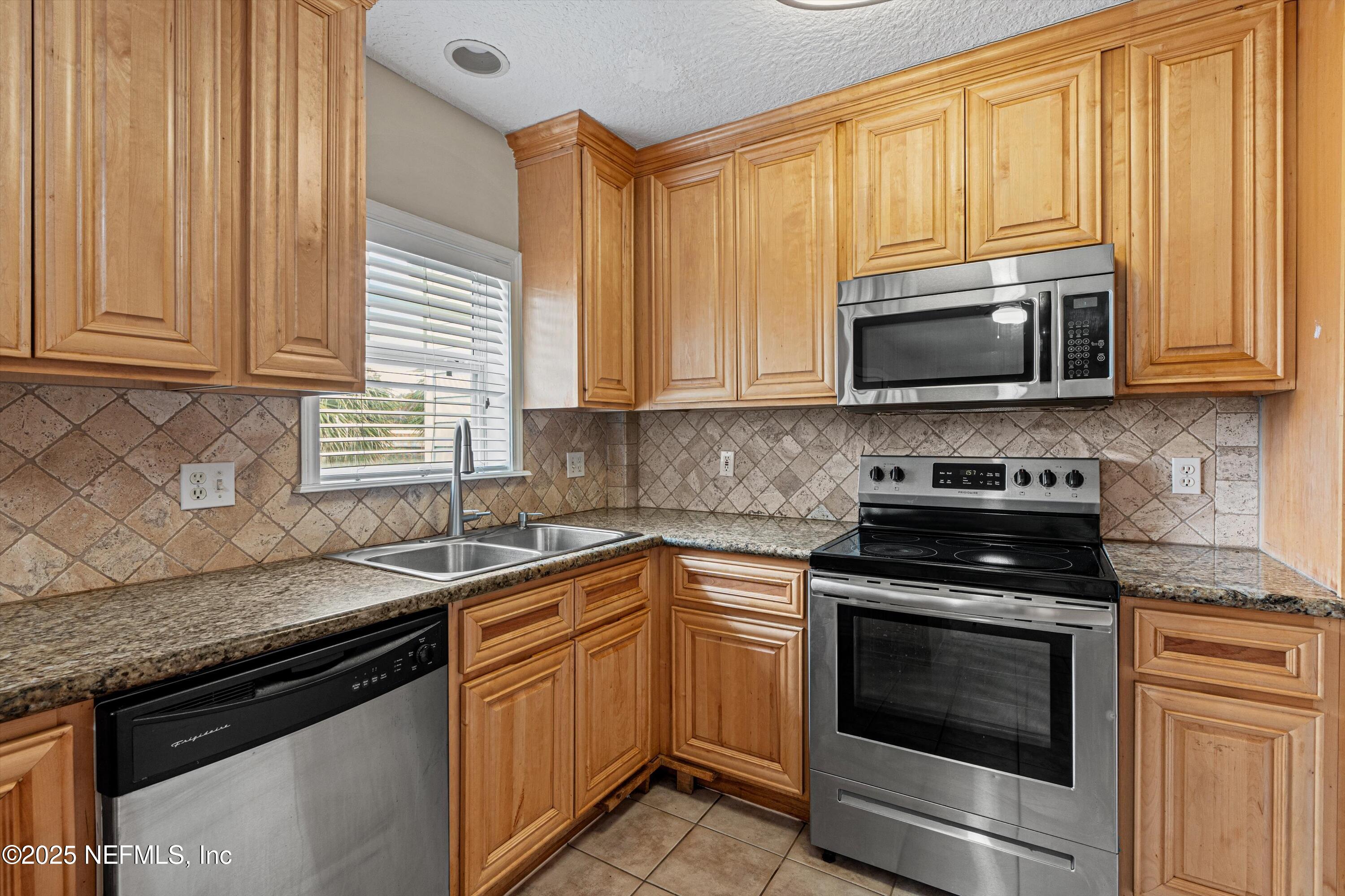 3434 BLANDING Boulevard, 206