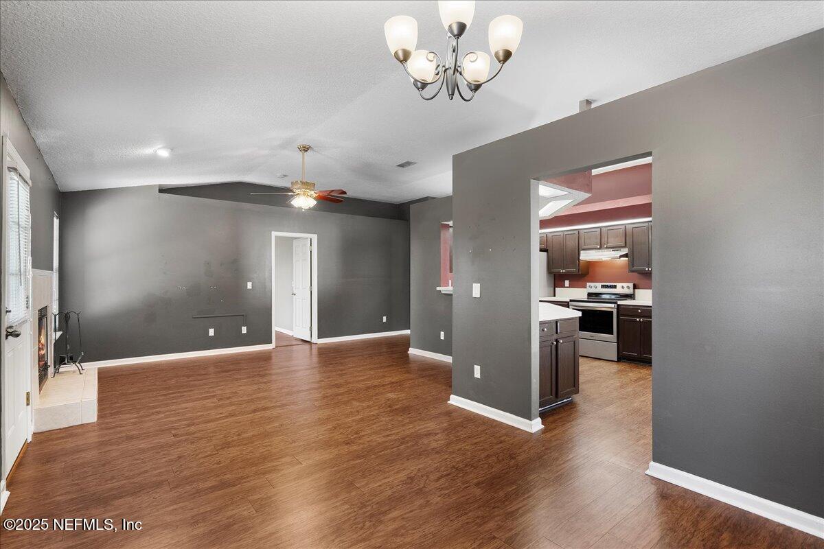 7747 INVERMERE Boulevard