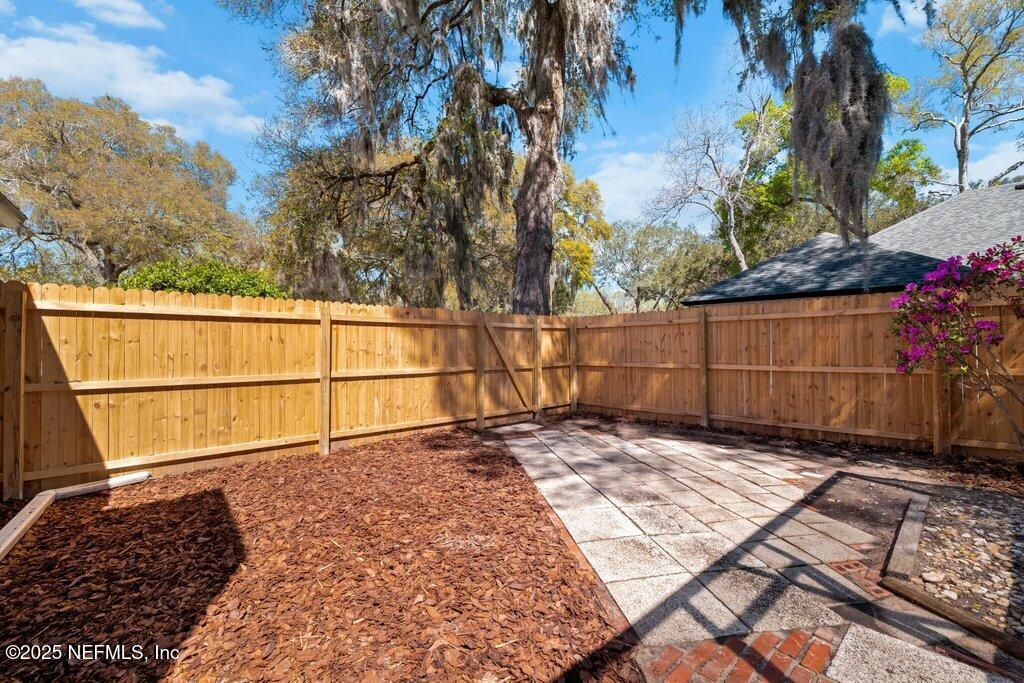 2293 BRENTFIELD Road