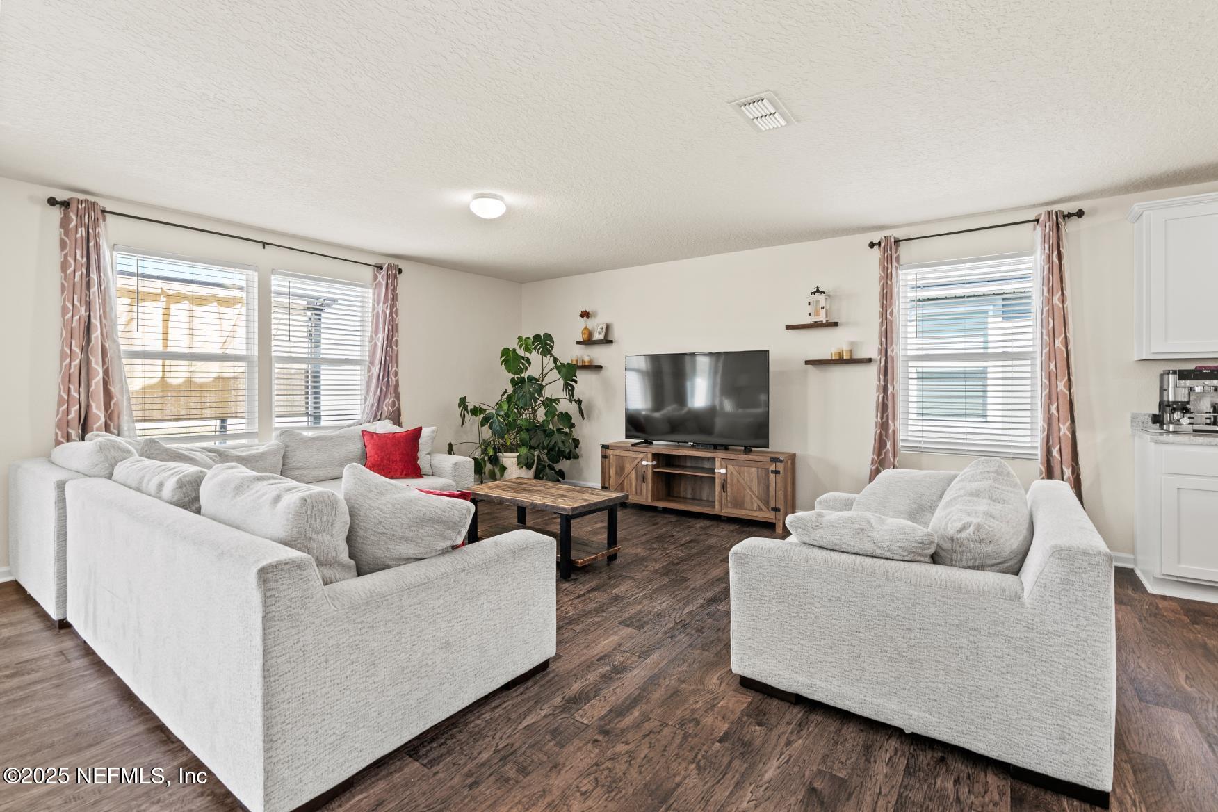 823 CAMERON OAKS Place