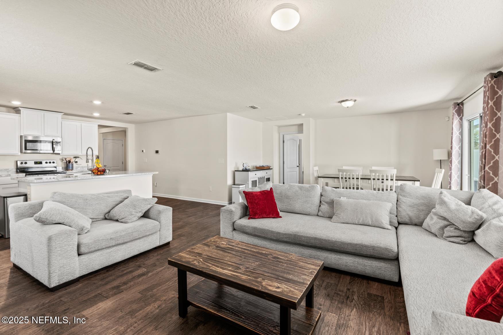 823 CAMERON OAKS Place