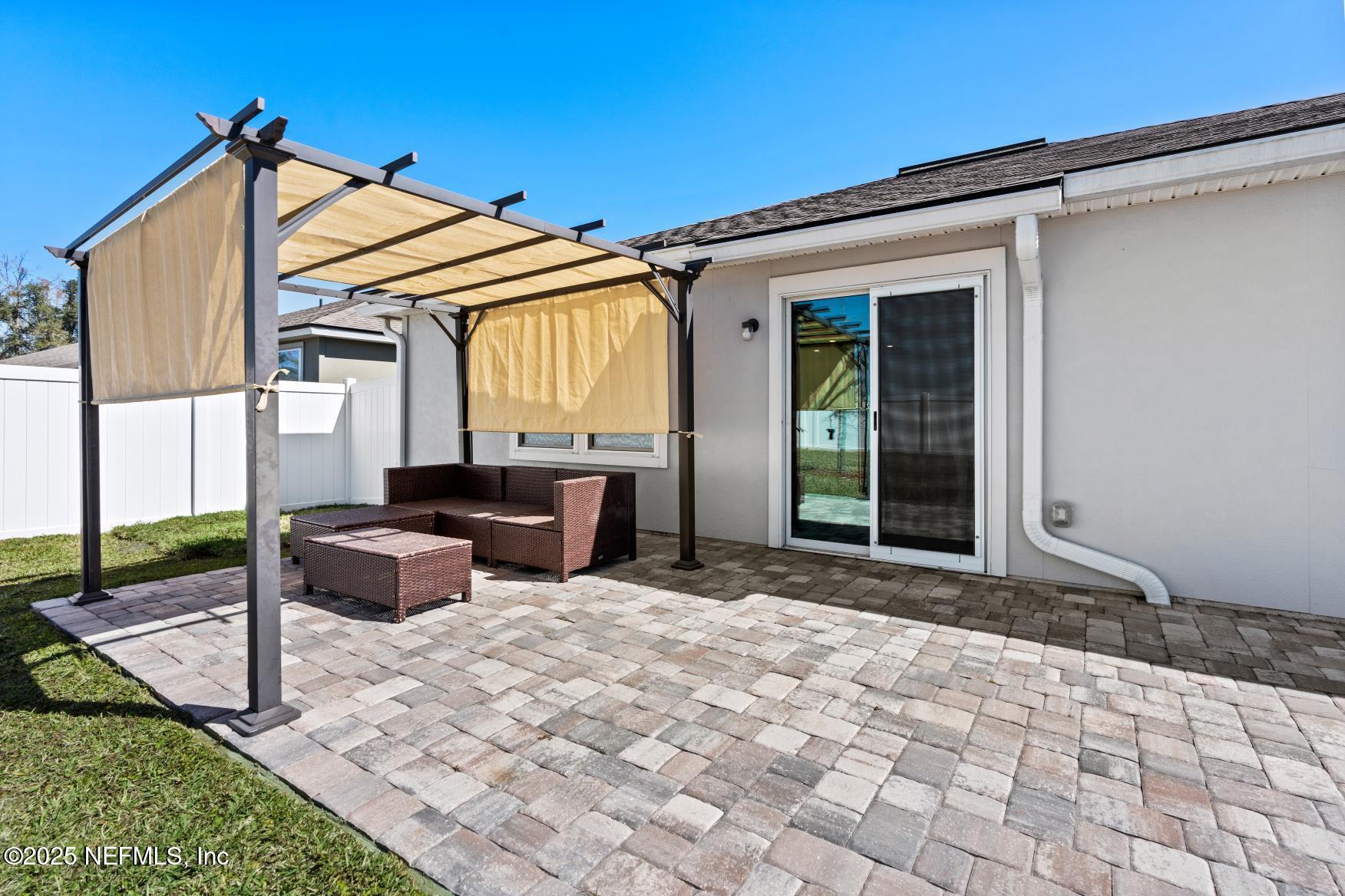 823 CAMERON OAKS Place