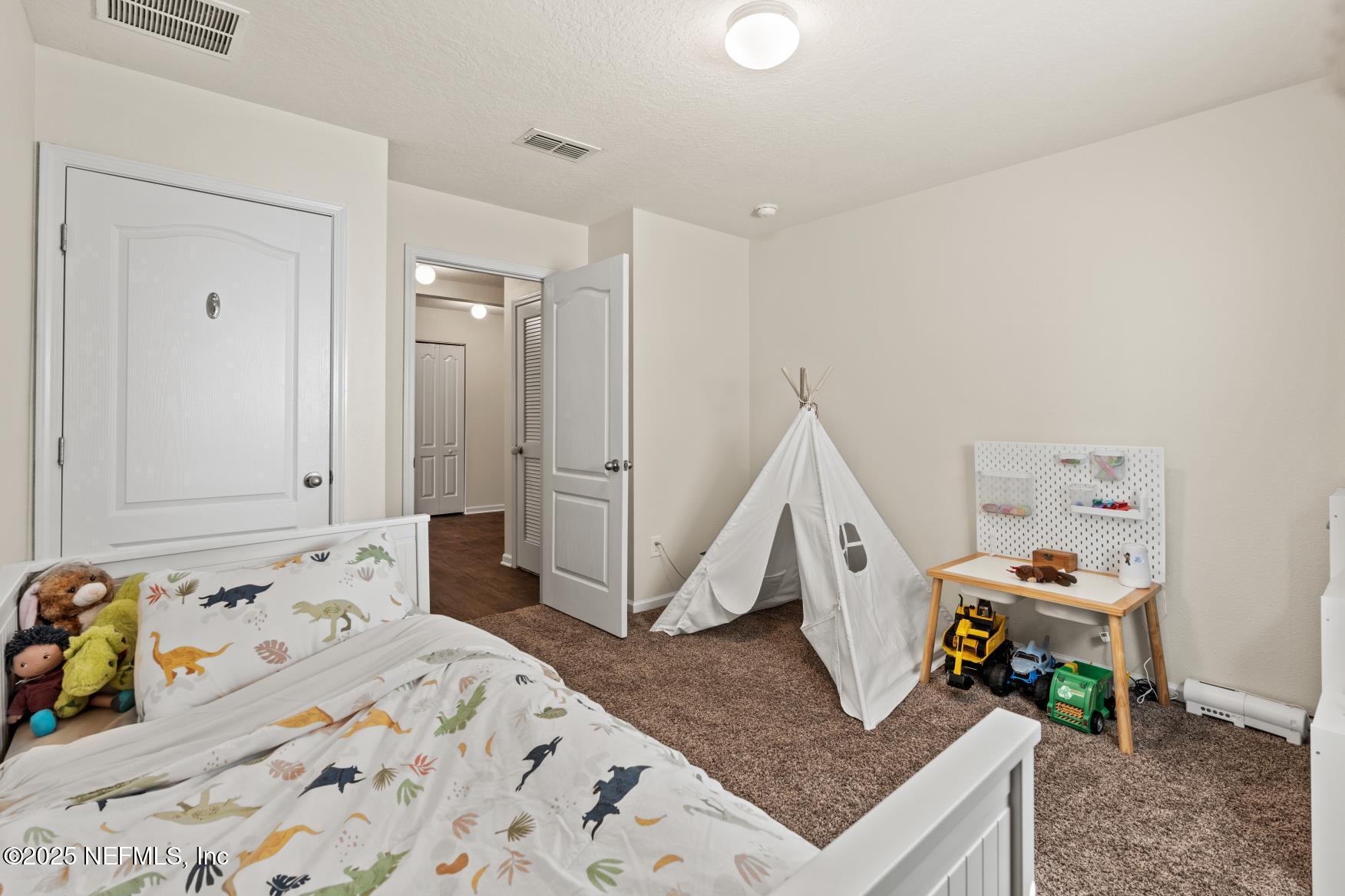823 CAMERON OAKS Place