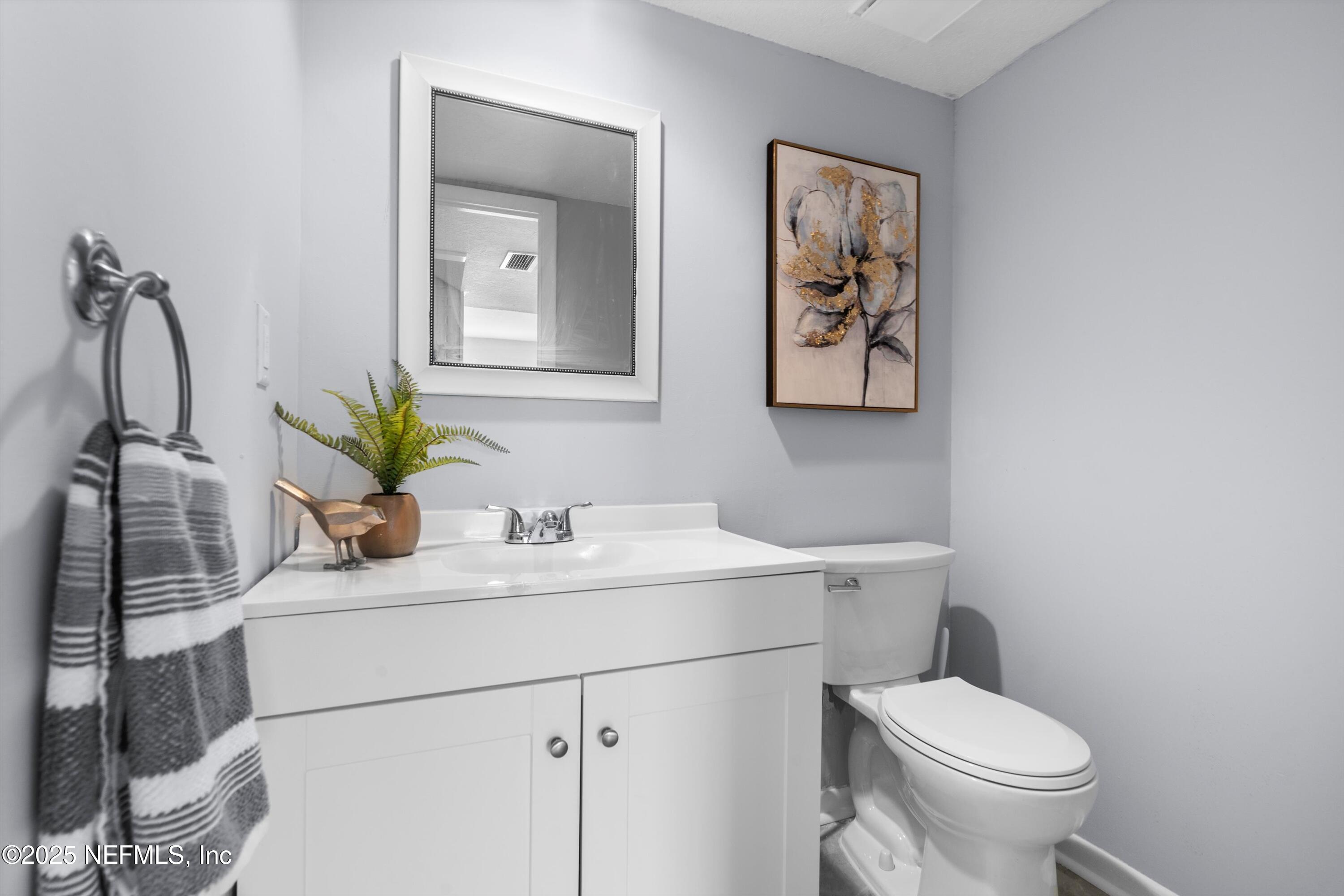 386 RALEIGH Road, 15