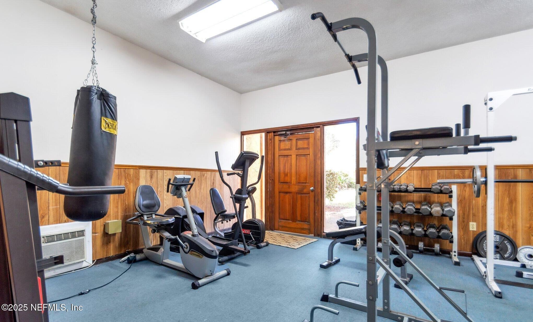 386 RALEIGH Road, 15