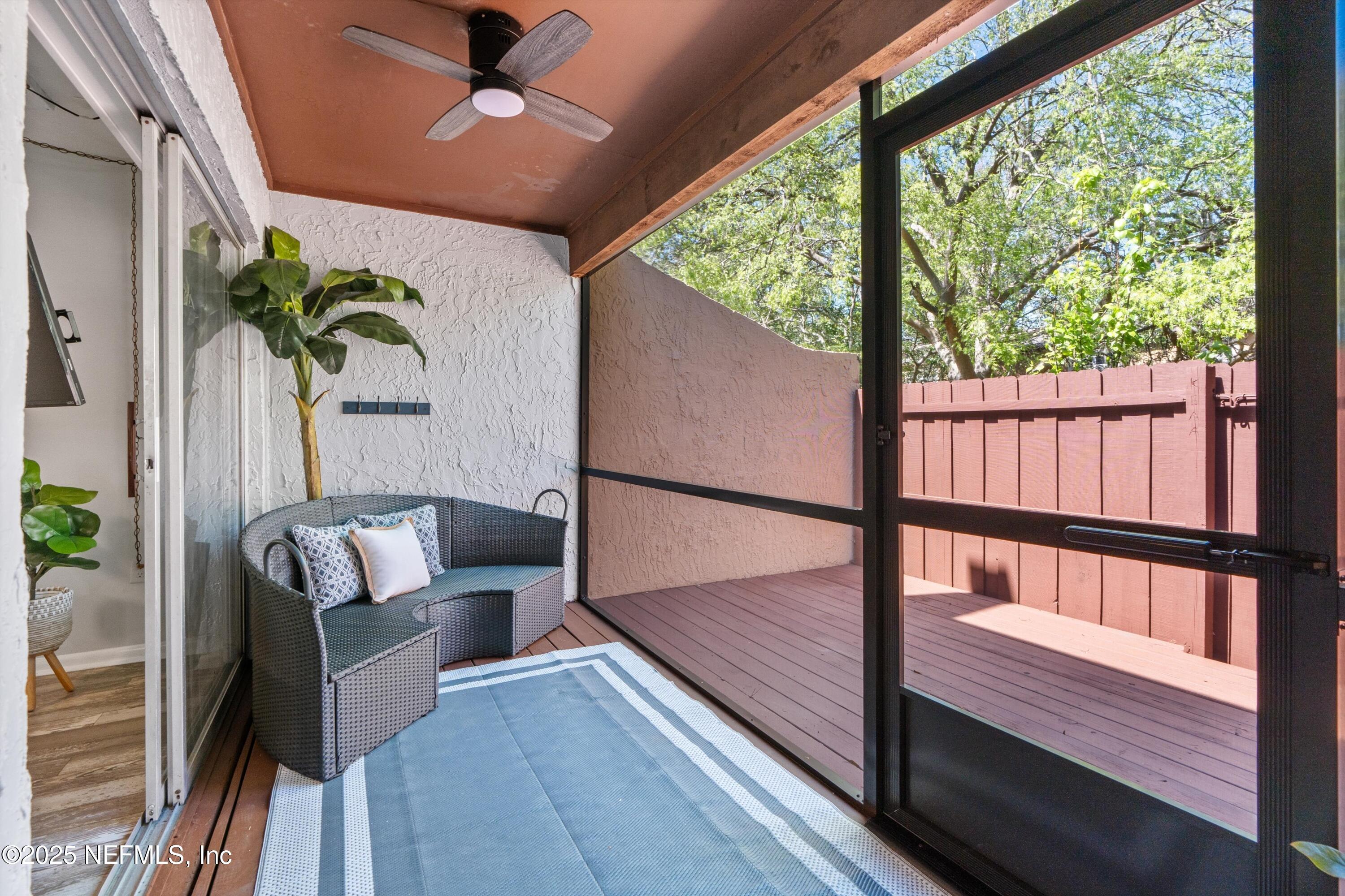 386 RALEIGH Road, 15