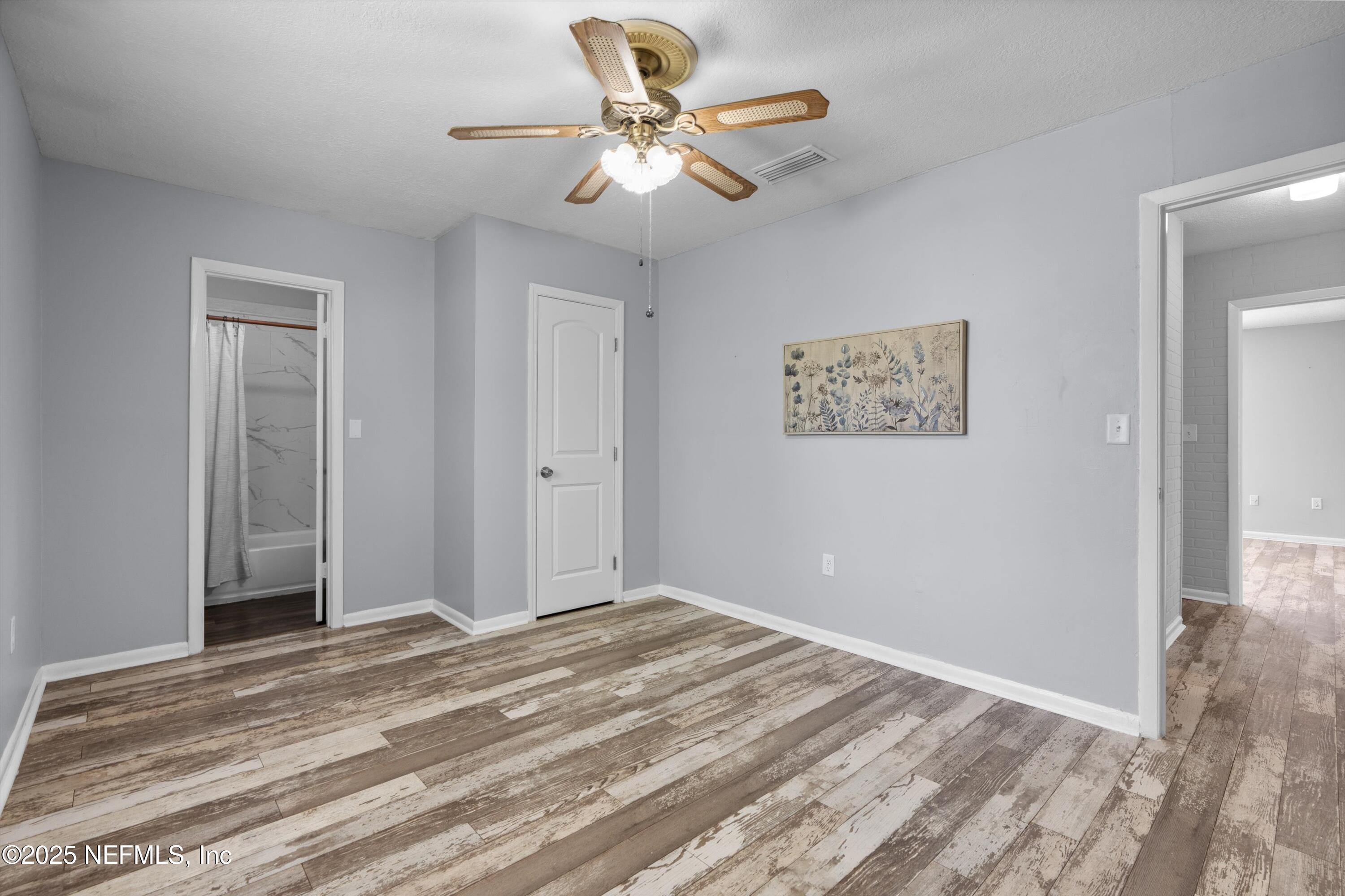 386 RALEIGH Road, 15