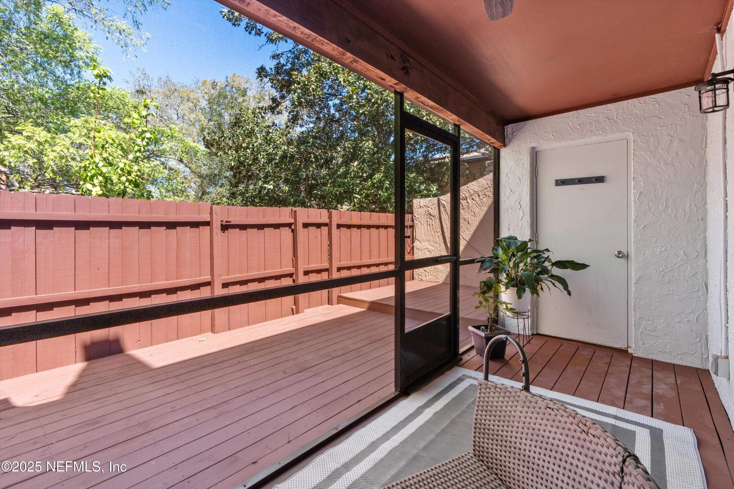 386 RALEIGH Road, 15