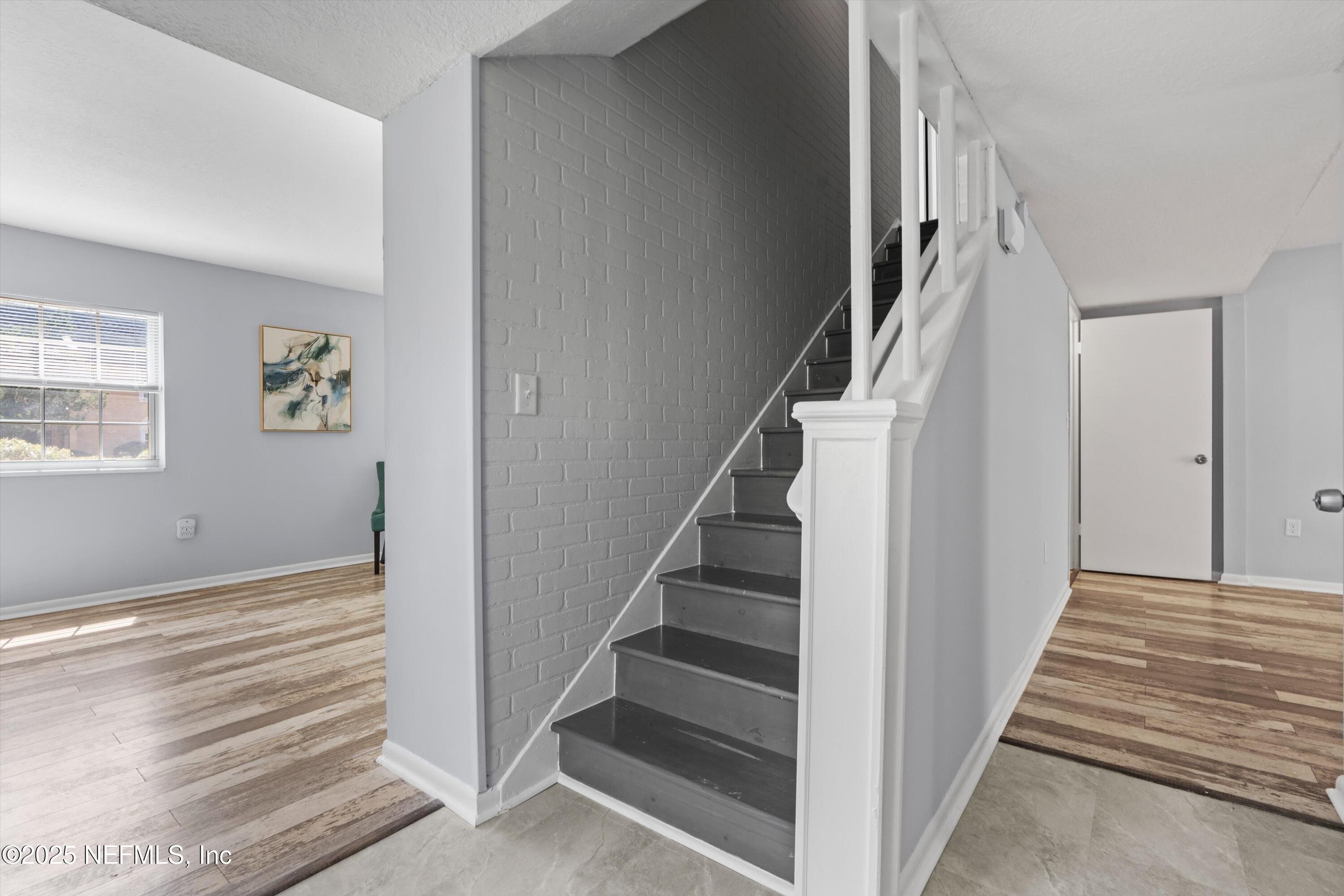 386 RALEIGH Road, 15