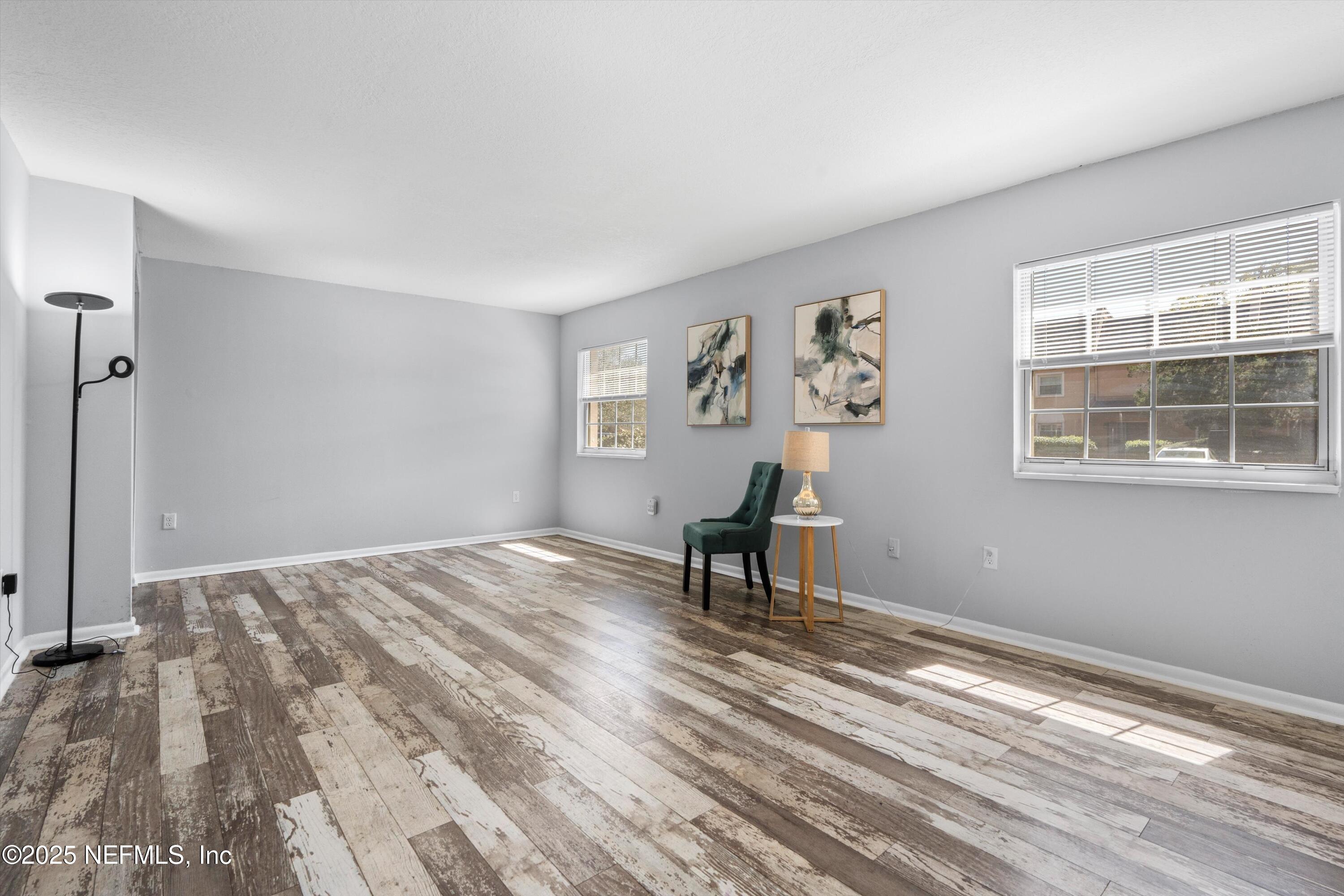 386 RALEIGH Road, 15