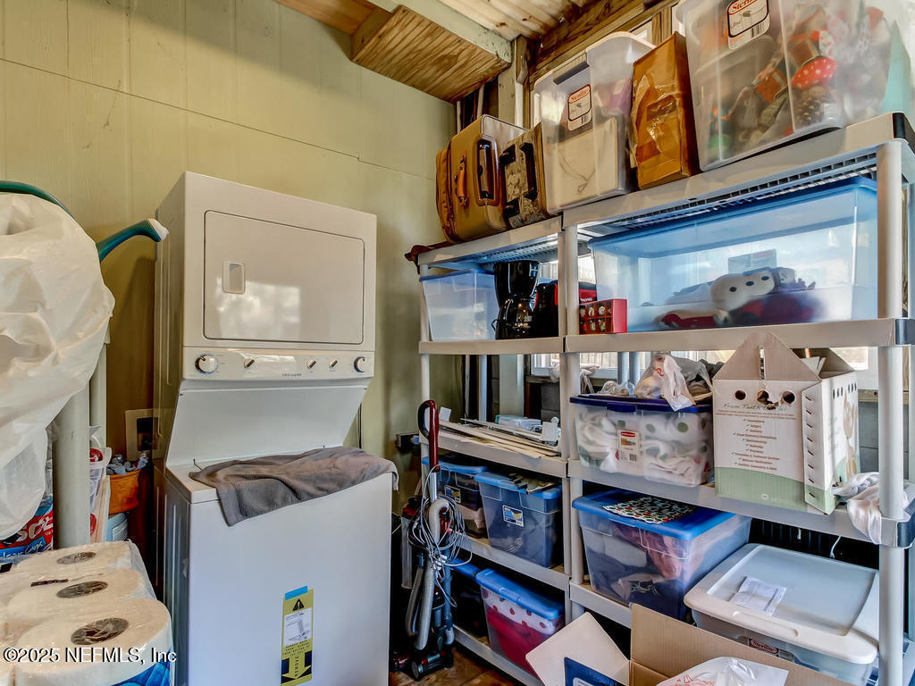 2117 RIVER Boulevard