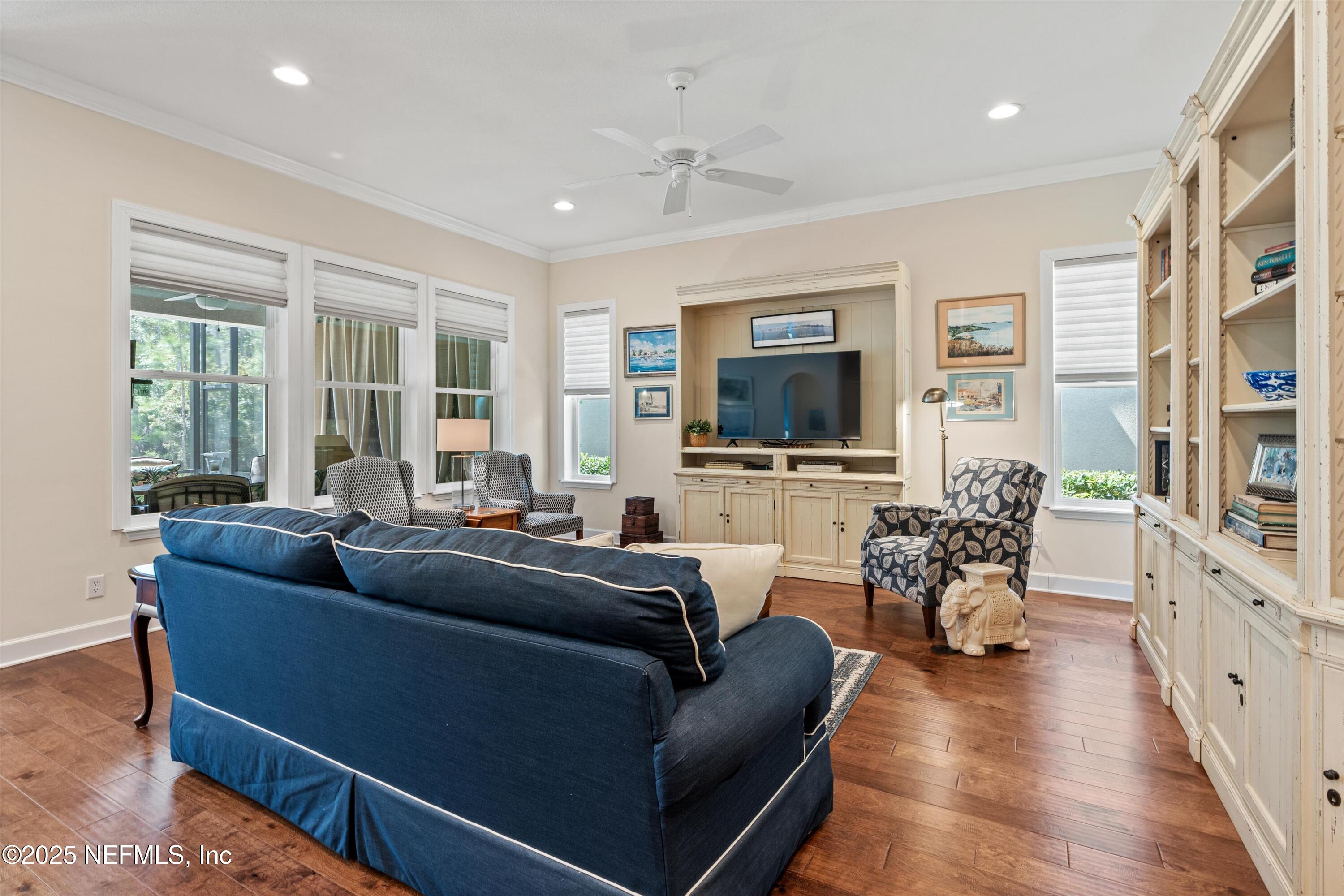 194 WHEELWRIGHT Lane