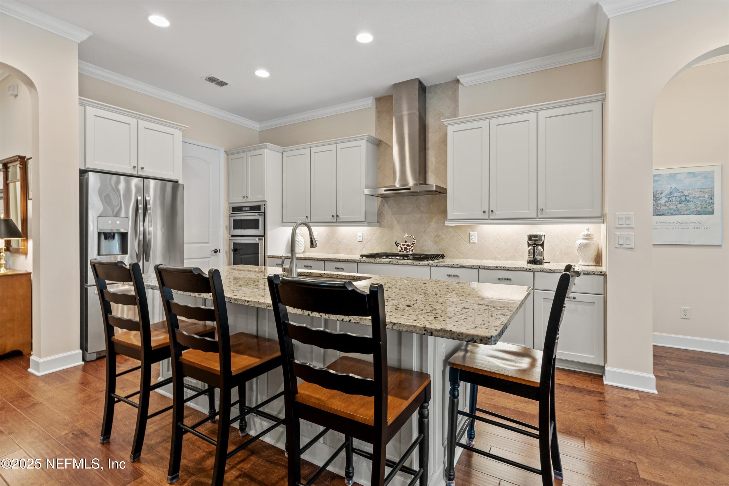 194 WHEELWRIGHT Lane