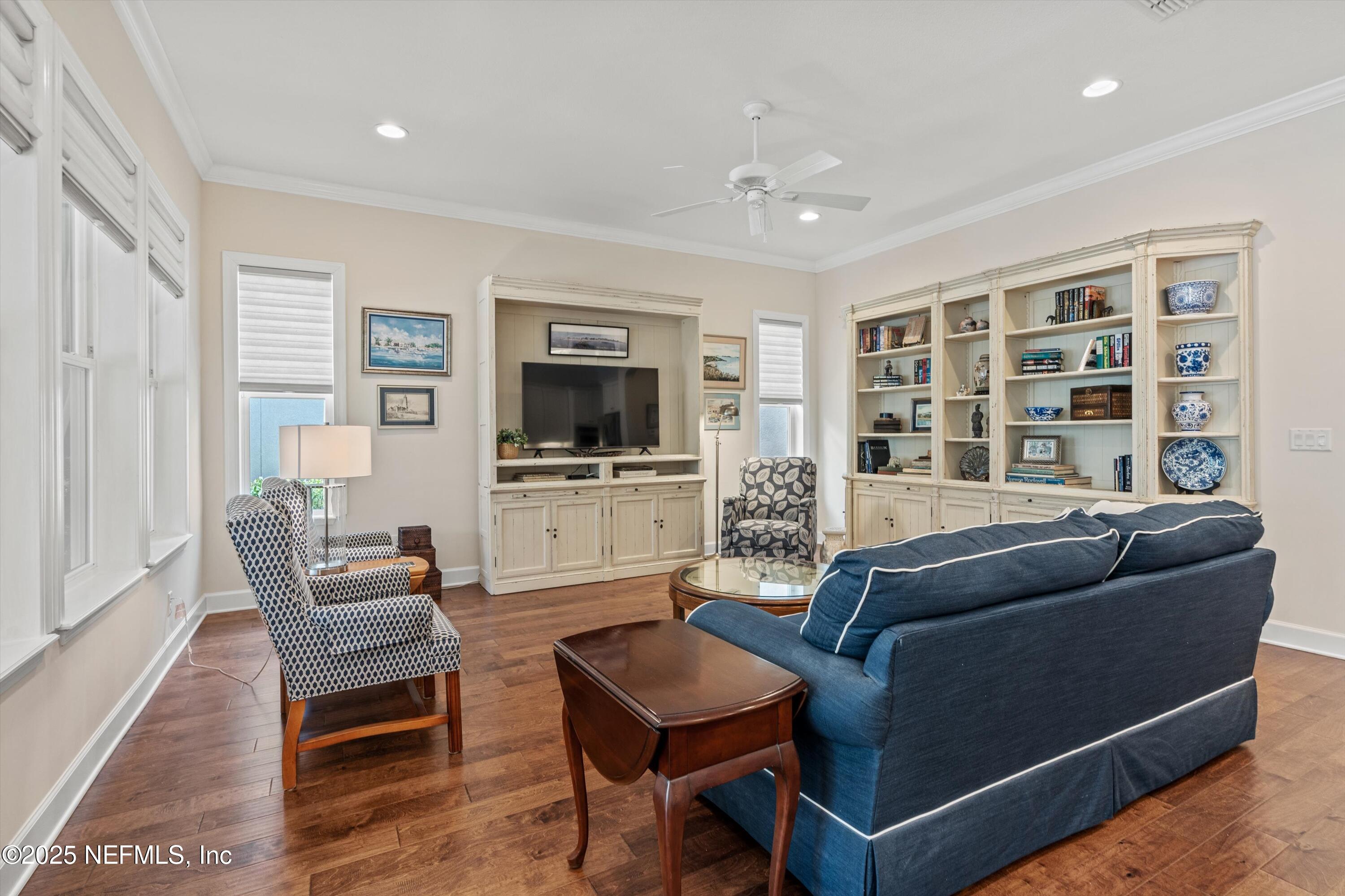 194 WHEELWRIGHT Lane