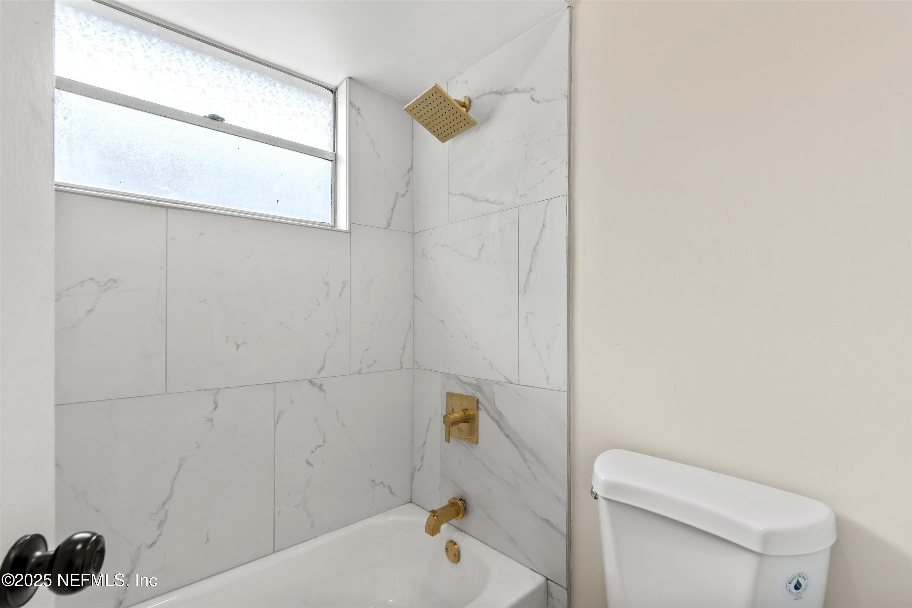 3329 MAYFLOWER Street, 3331