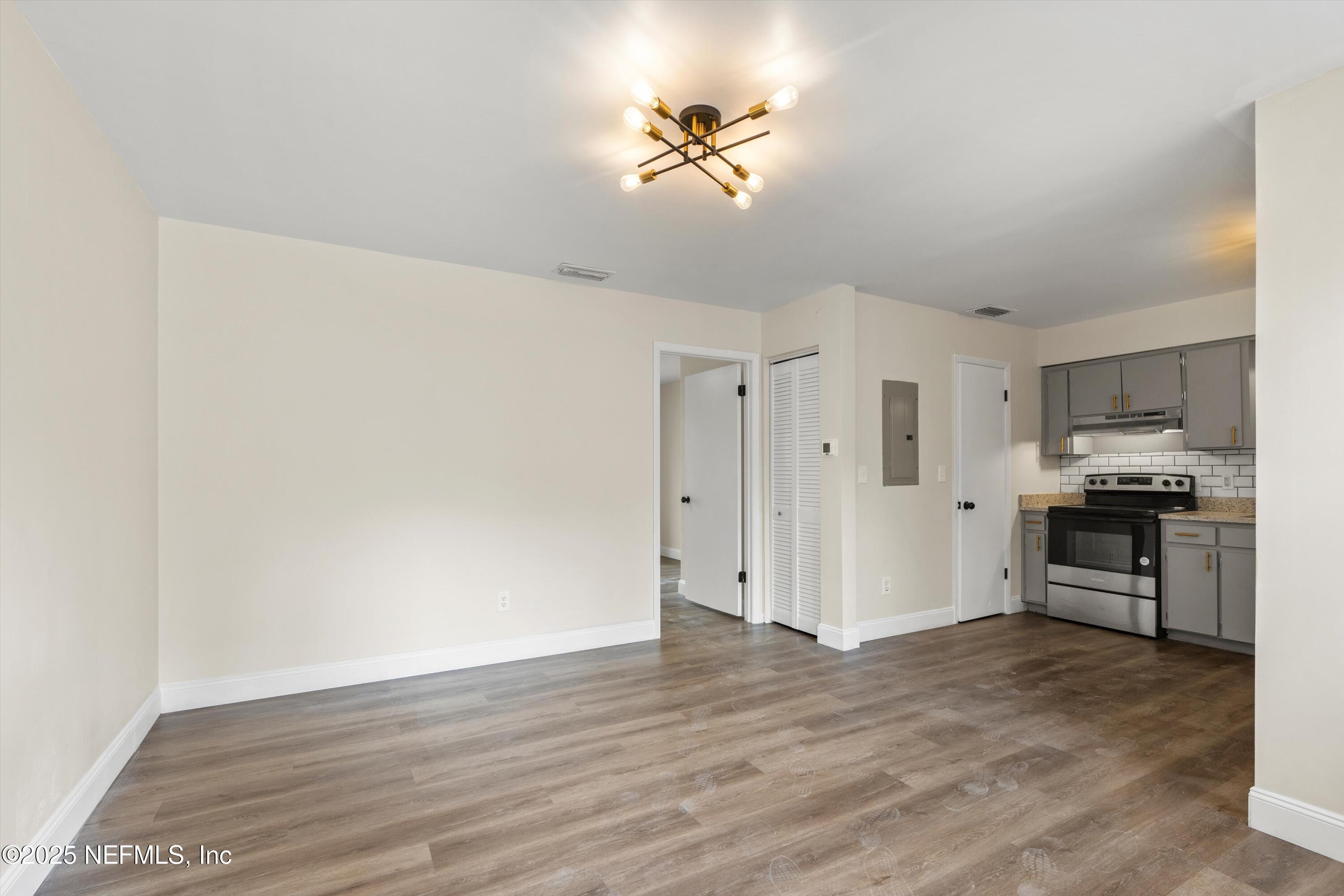 3329 MAYFLOWER Street, 3333-1