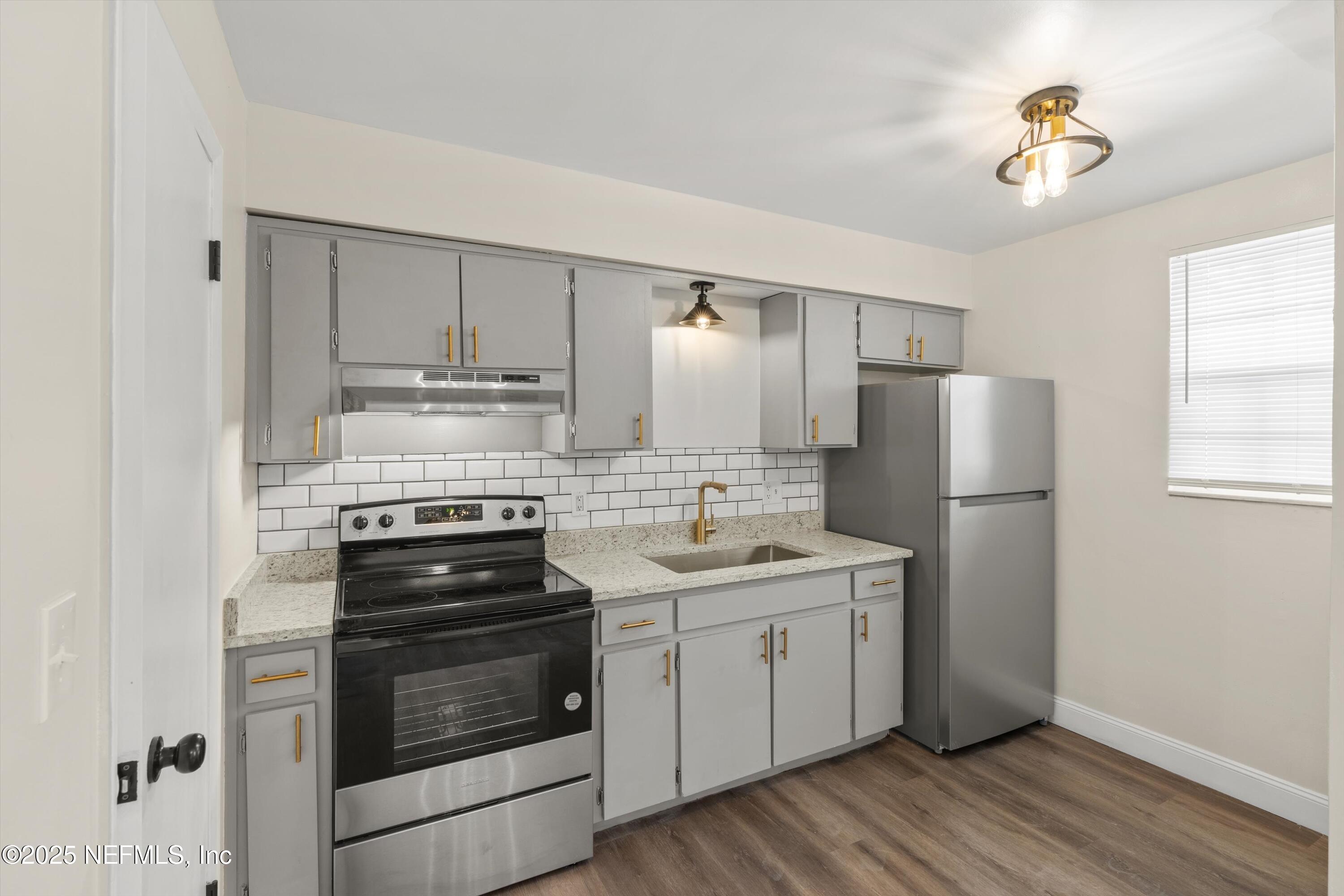 3329 MAYFLOWER Street, 3333-1