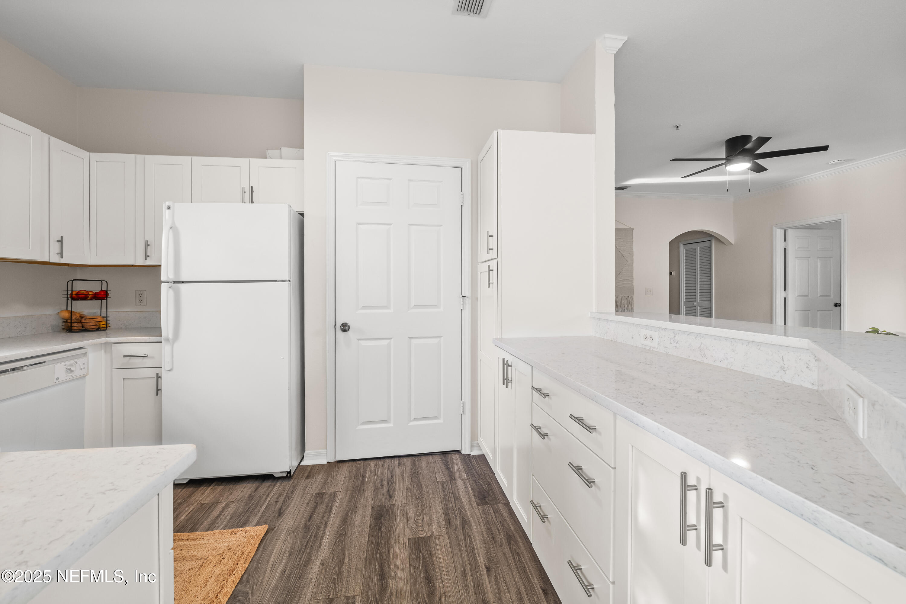 7800 POINT MEADOWS Drive, 728