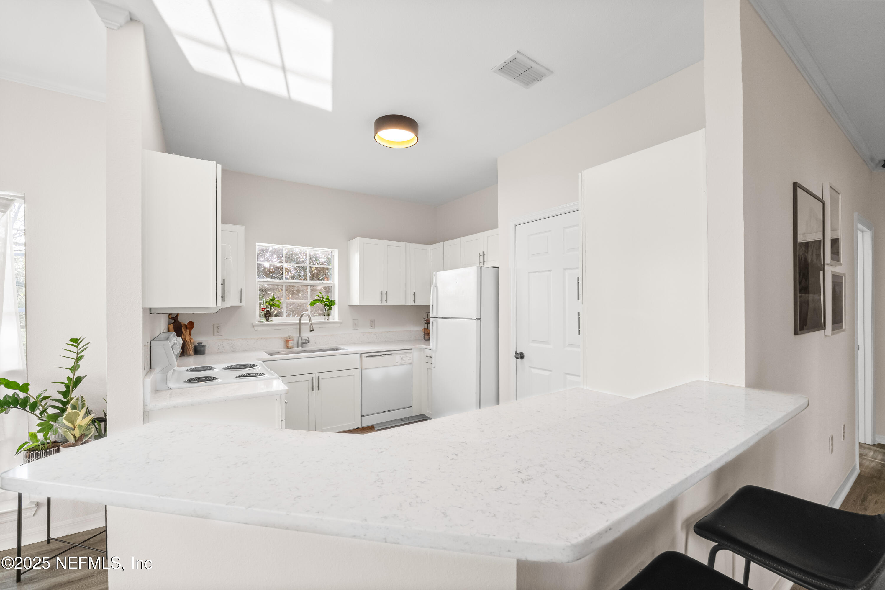 7800 POINT MEADOWS Drive, 728