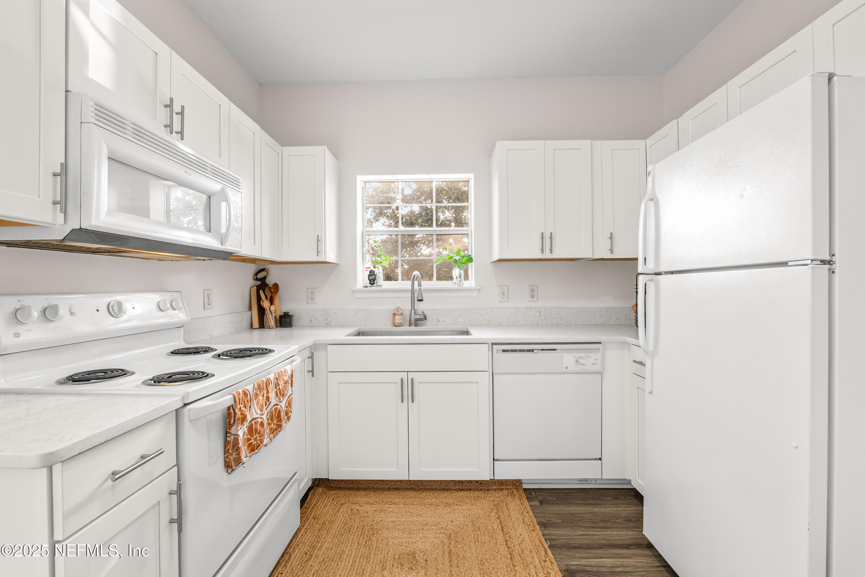 7800 POINT MEADOWS Drive, 728