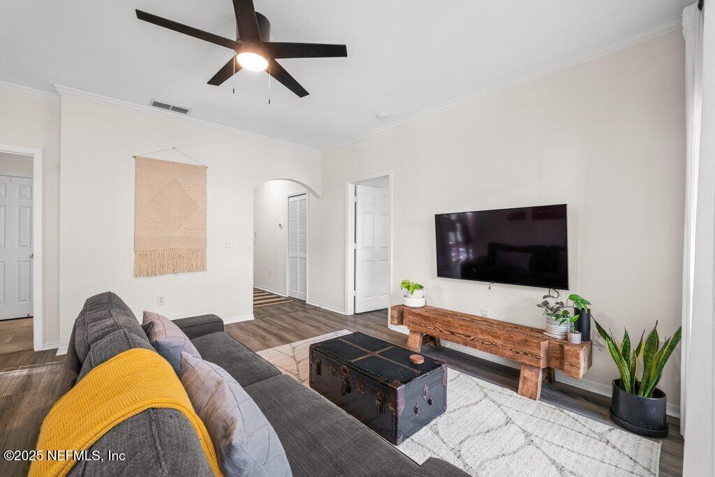 7800 POINT MEADOWS Drive, 728