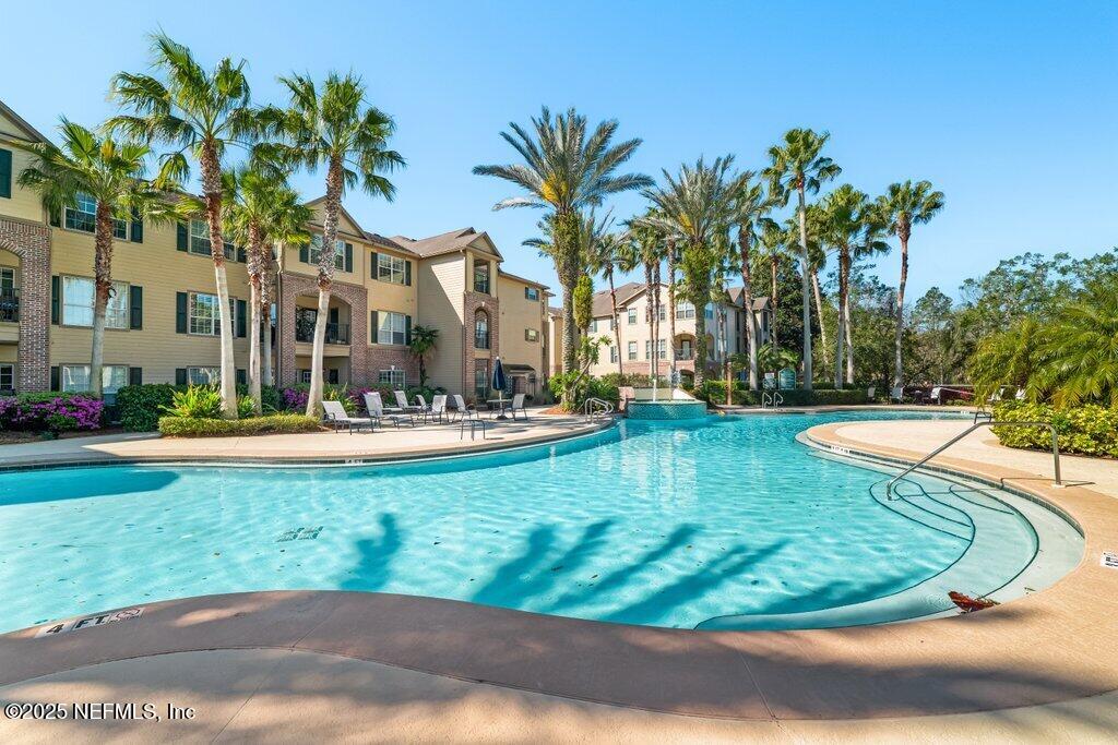 7800 POINT MEADOWS Drive, 728