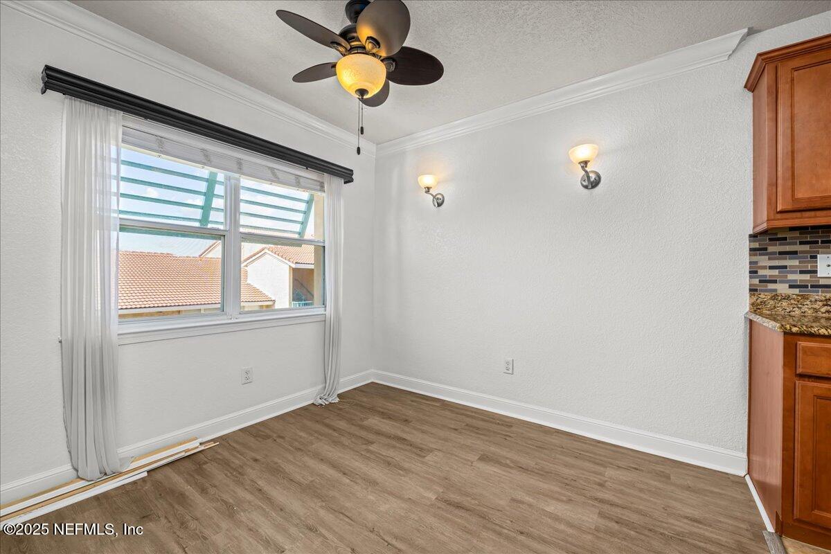 111 25TH Avenue, M31