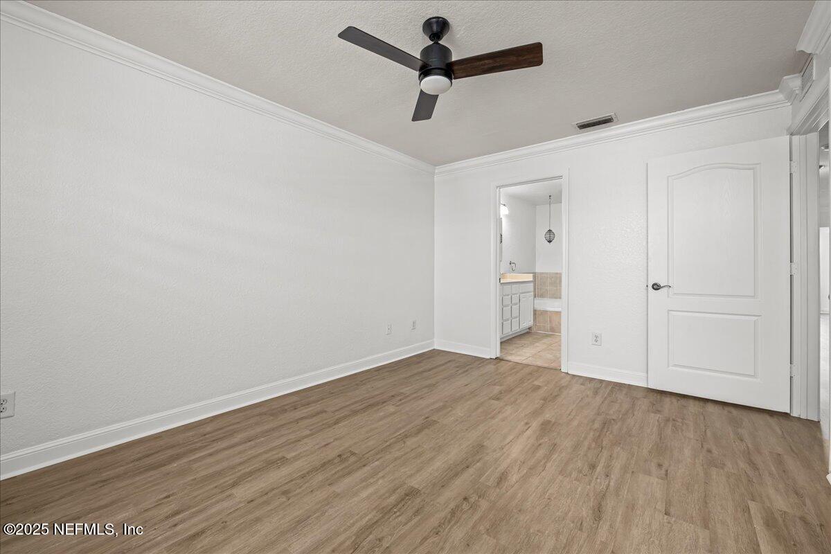 111 25TH Avenue, M31