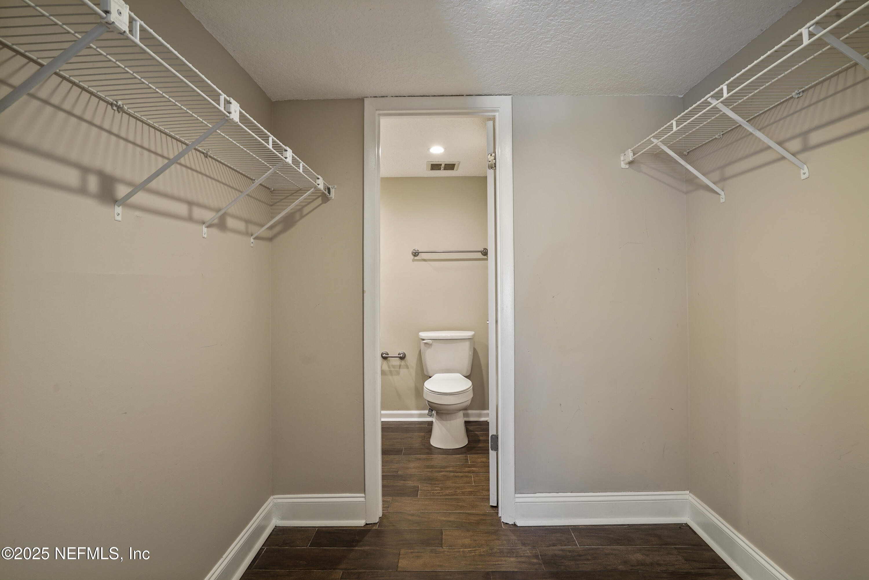 3737 LORETTO Road, 802