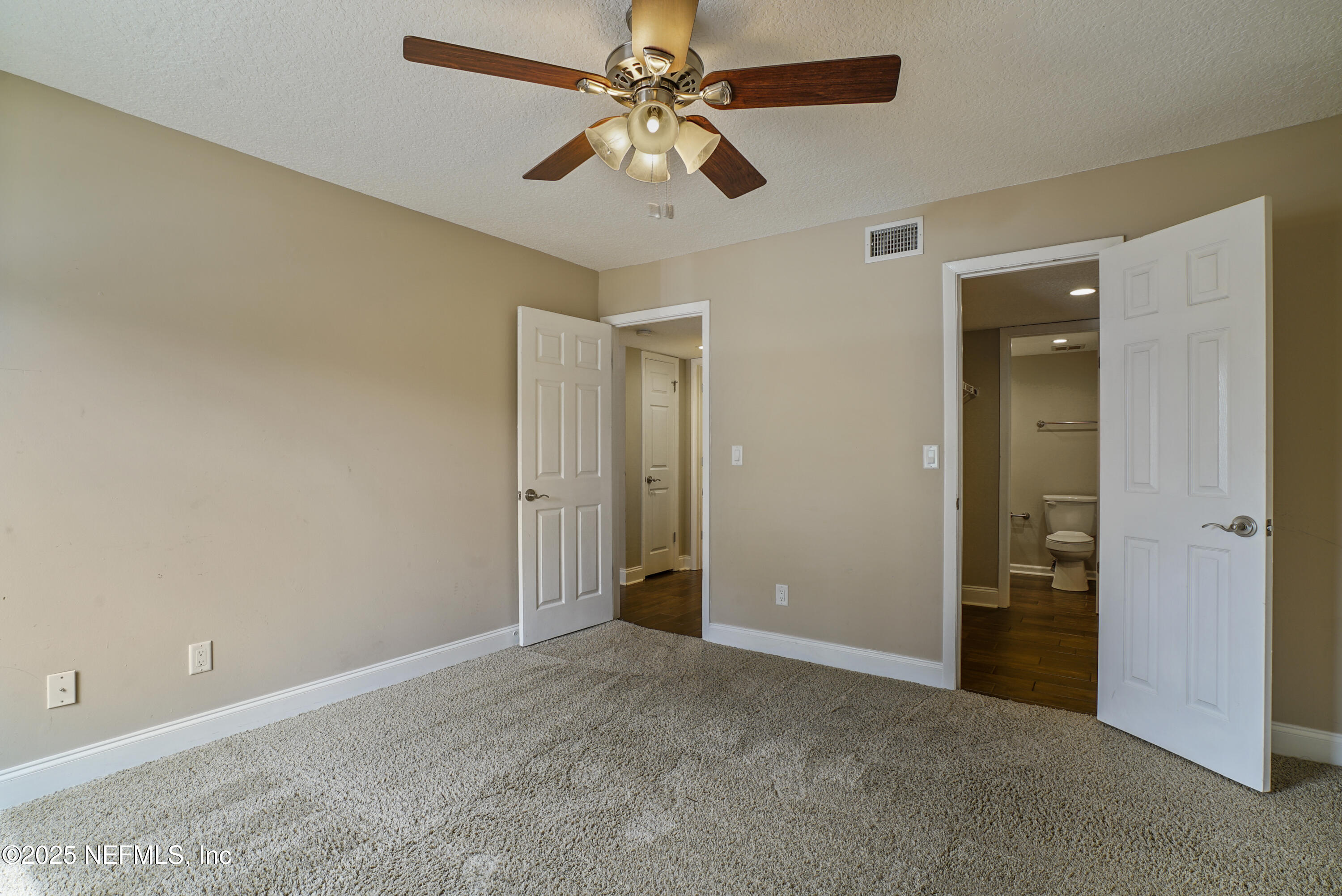 3737 LORETTO Road, 802