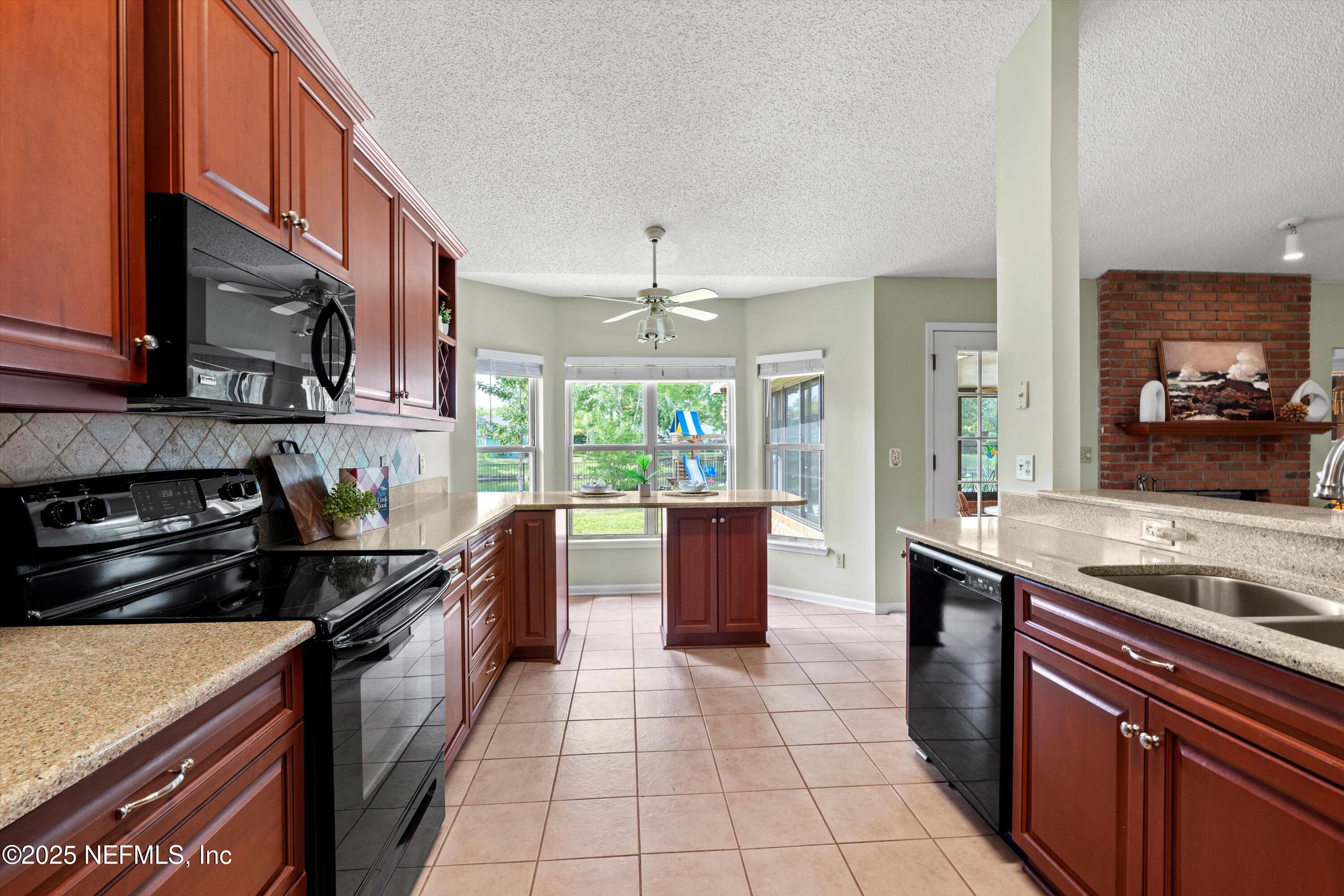 1552 GREENRIDGE Circle W, St. Johns