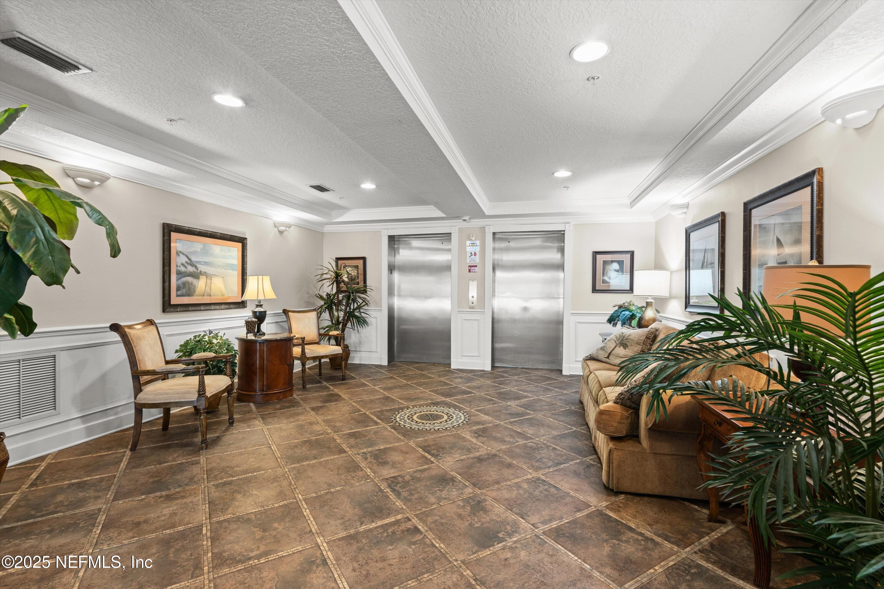 4480 DEERWOOD LAKE Parkway, 657