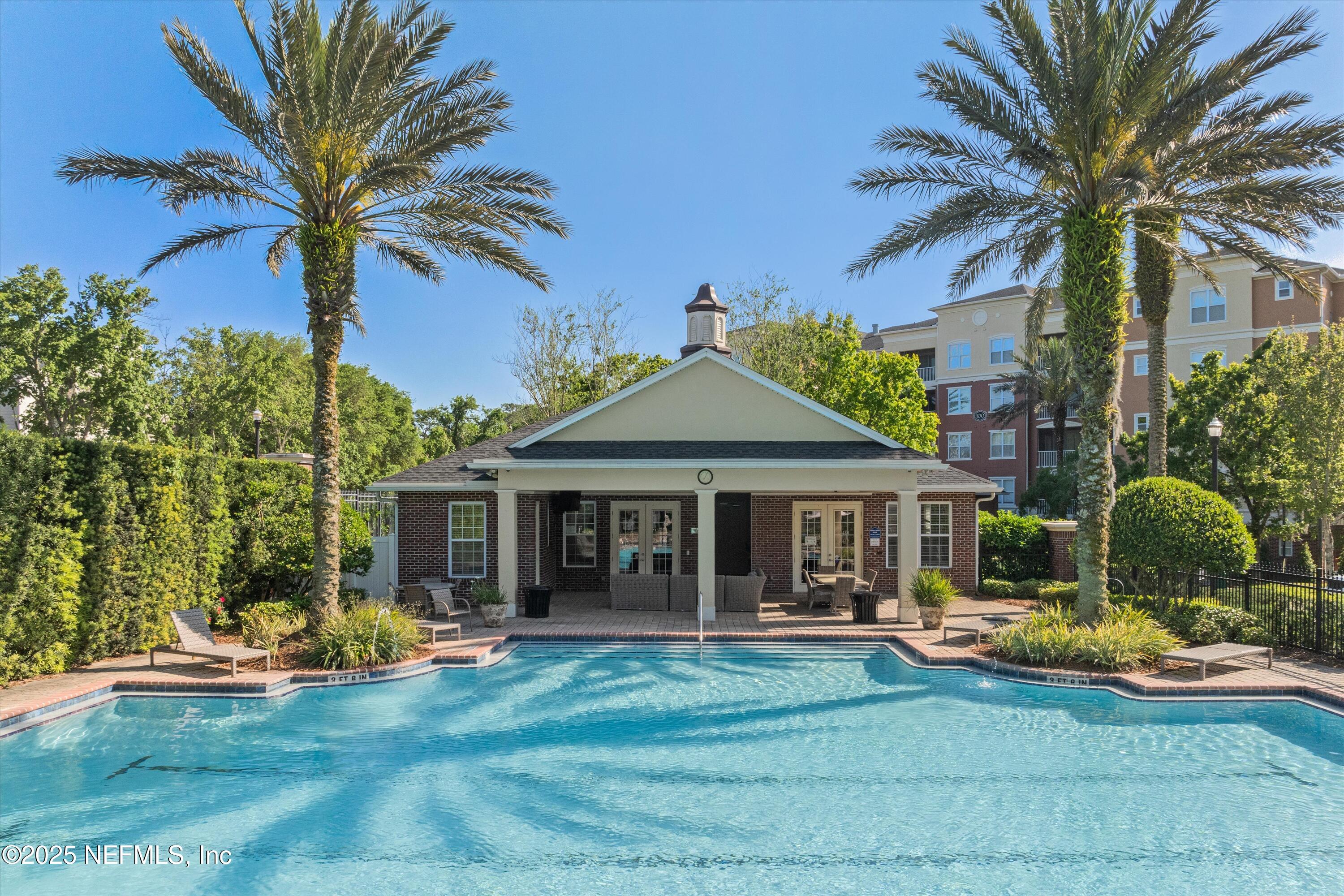 4480 DEERWOOD LAKE Parkway, 657