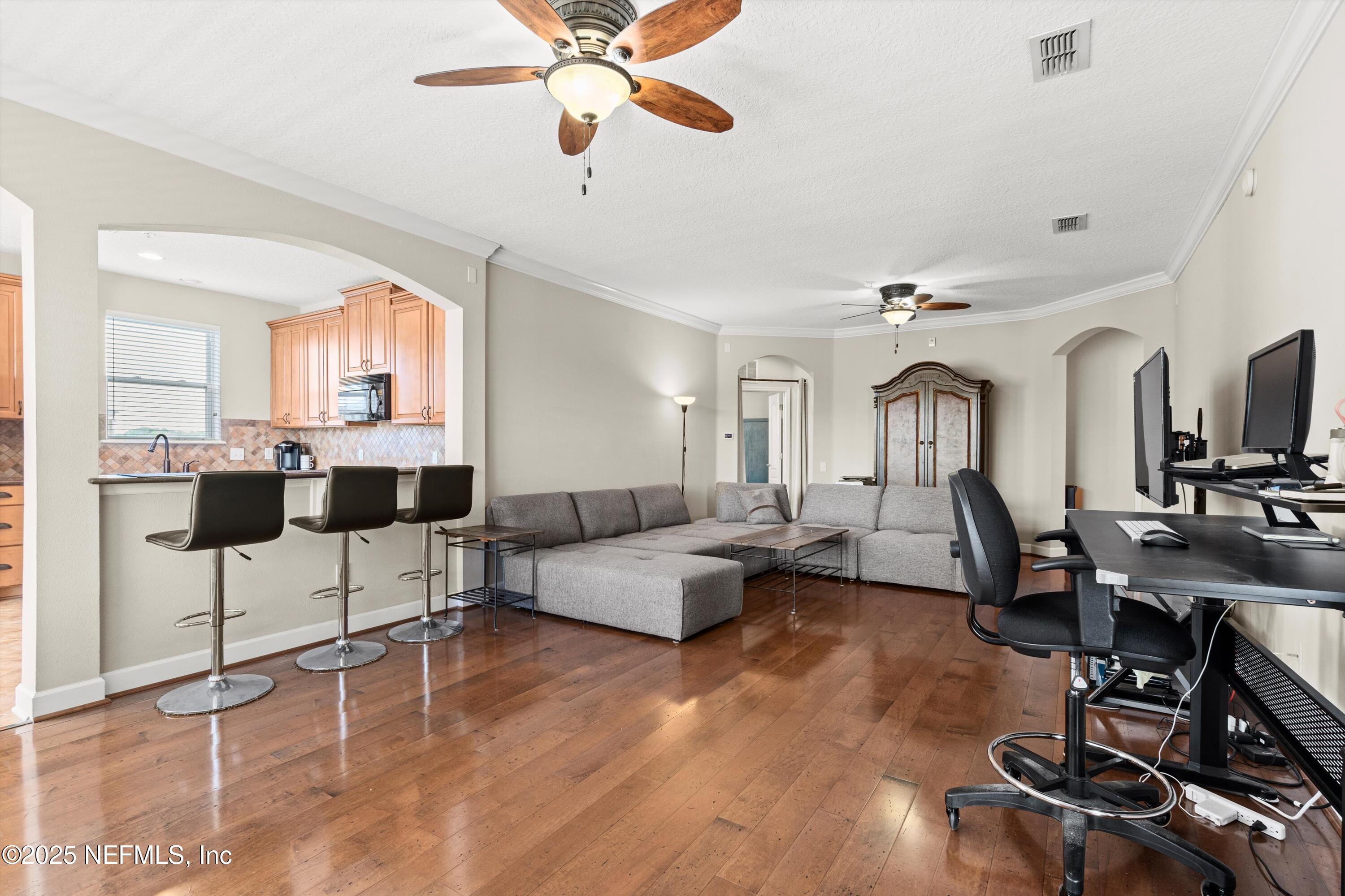 4480 DEERWOOD LAKE Parkway, 657