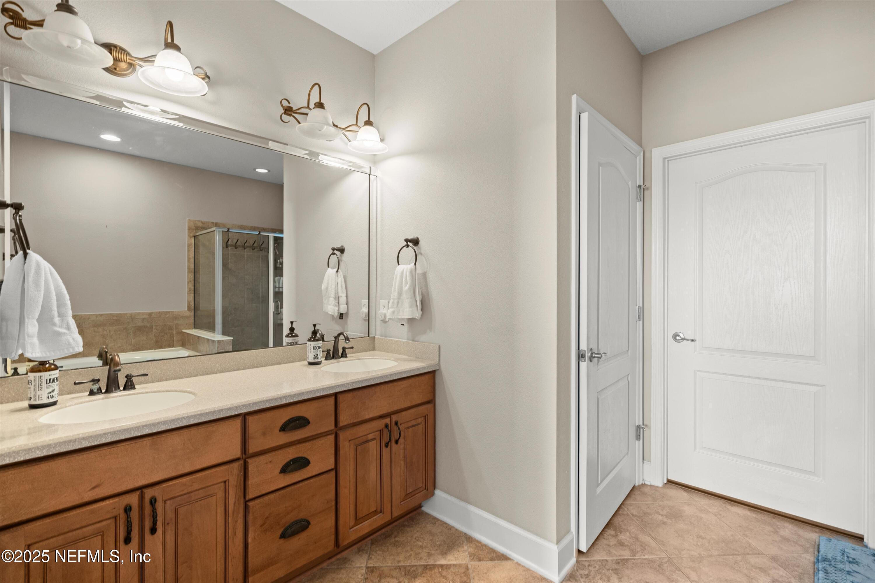 4480 DEERWOOD LAKE Parkway, 657