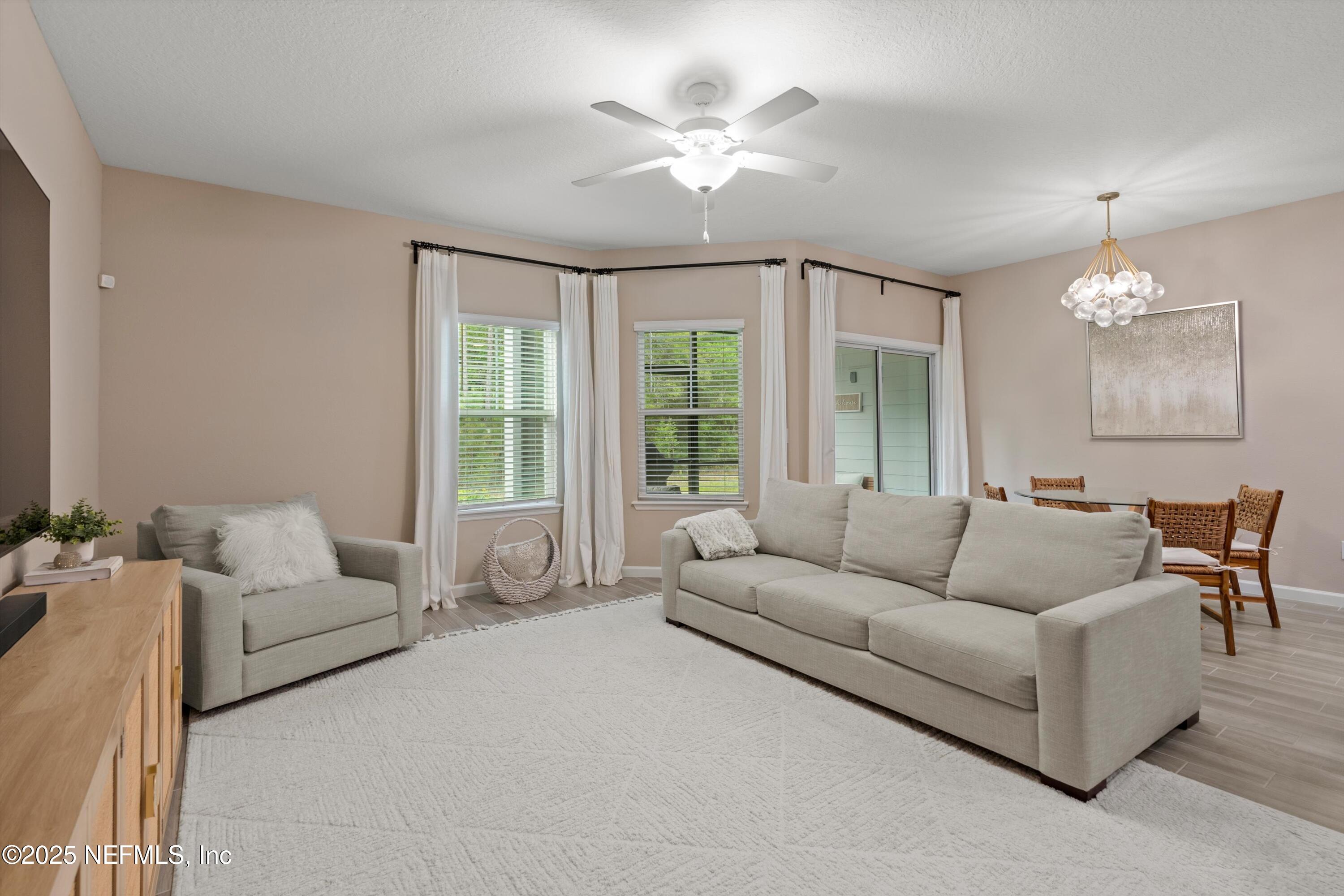 352 BORACAY Circle, St. Johns