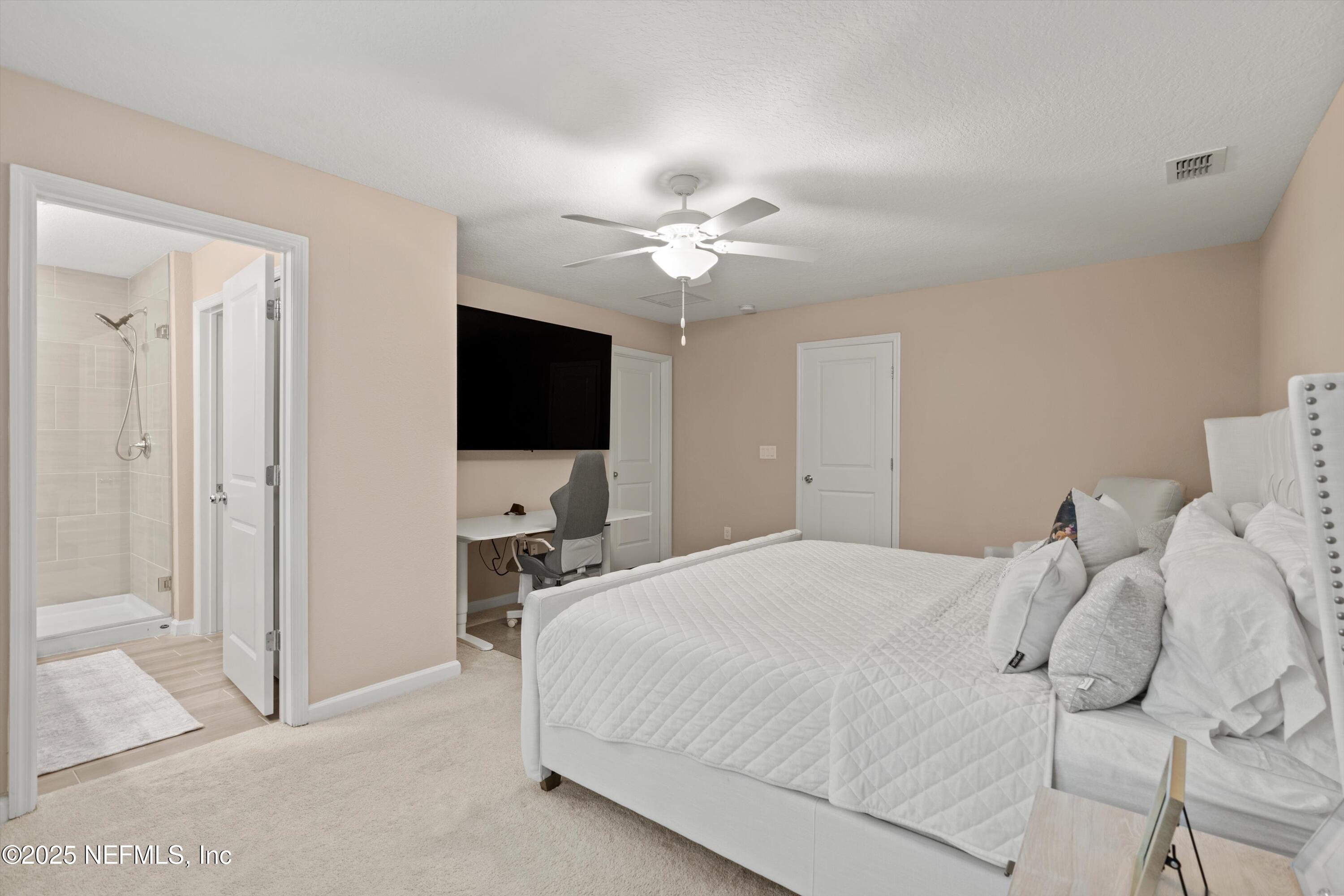 352 BORACAY Circle, St. Johns