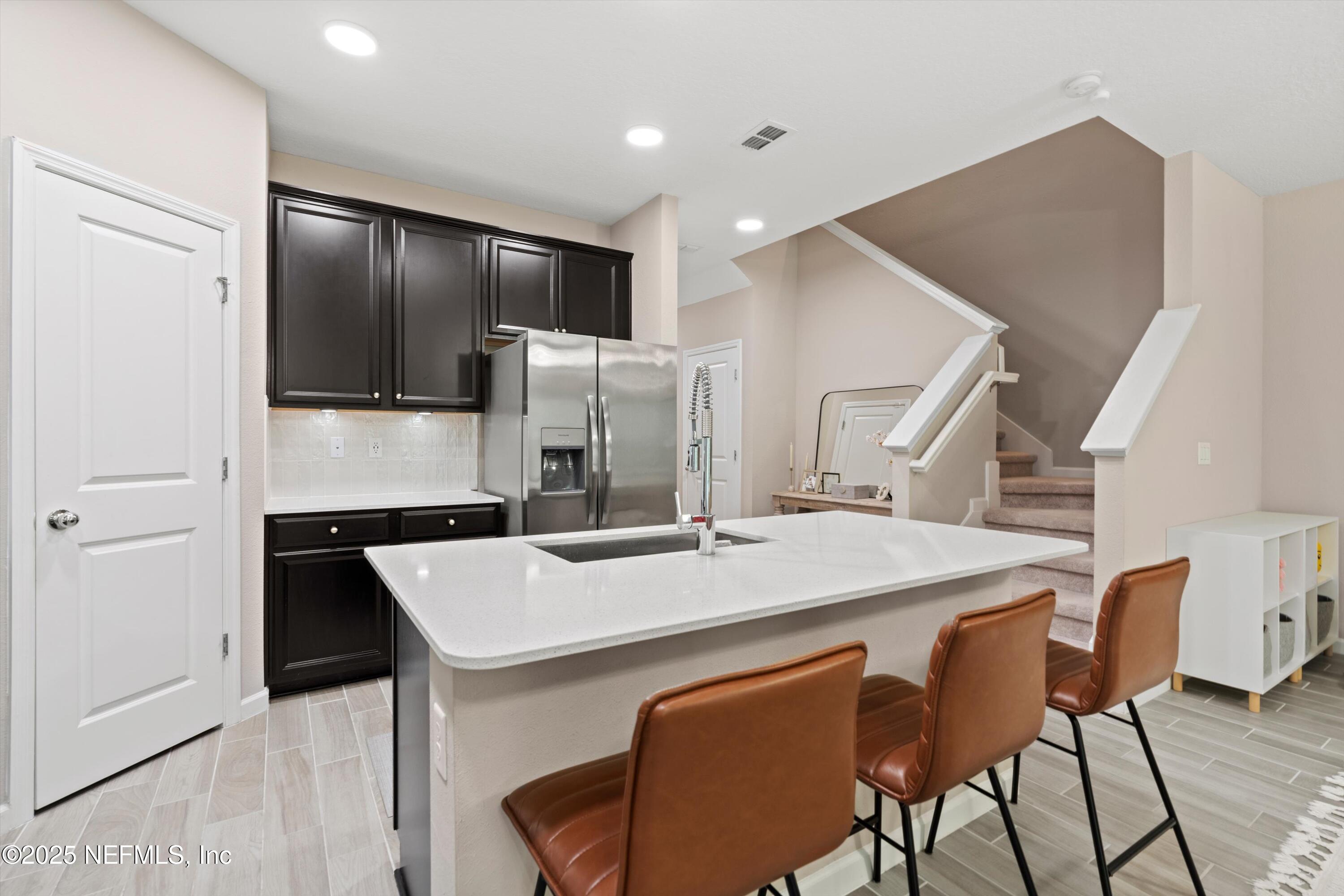 352 BORACAY Circle, St. Johns